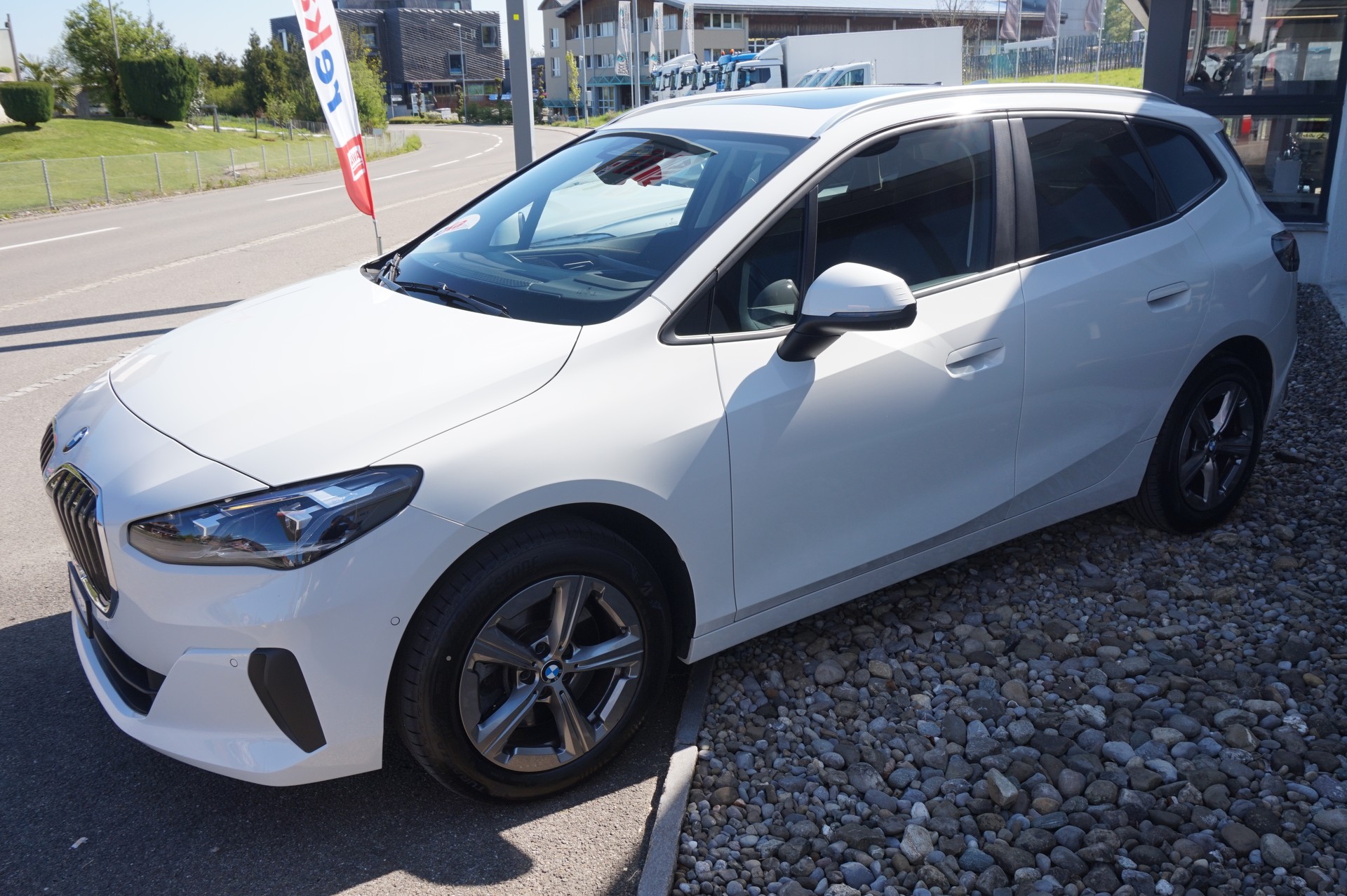BMW 223d Active Tourer xDrive DKG-image-4