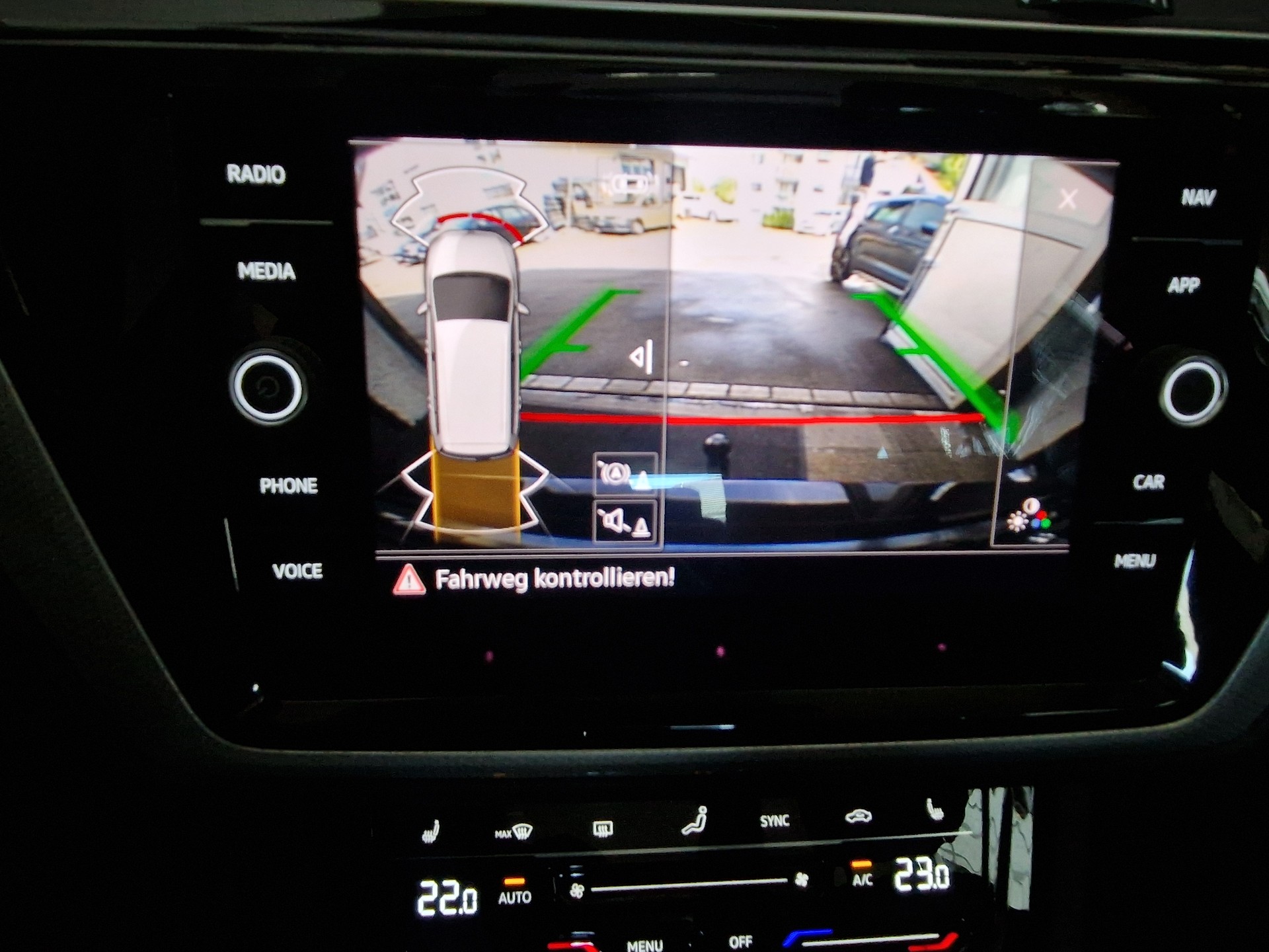 VW Touran 1.5 TSI EVO Comfortline DSG-image-15