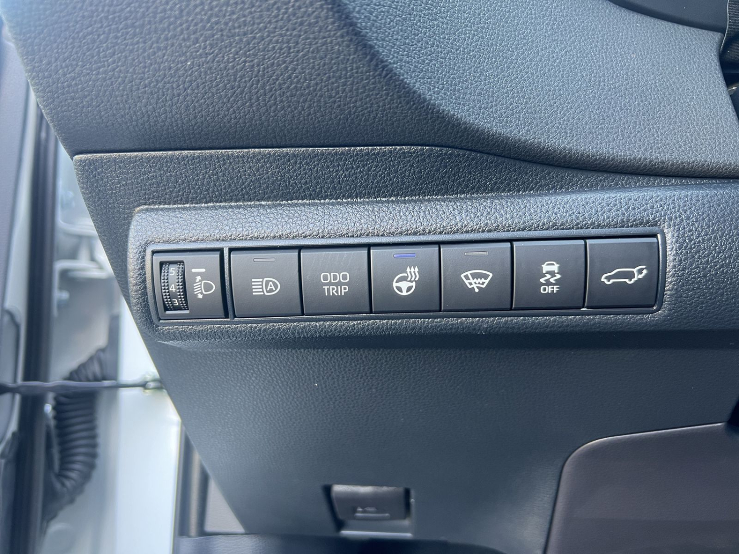 TOYOTA Corolla Touring Sports 2.0 HSD Swiss Edition-image-16