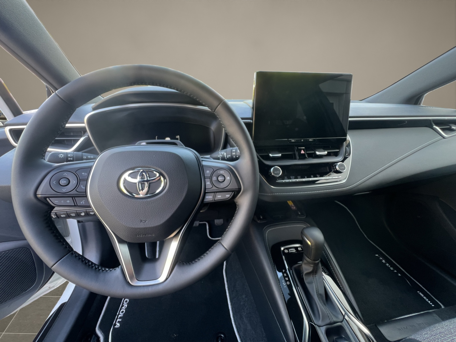 TOYOTA Corolla Touring Sports 2.0 HSD Swiss Edition-image-9