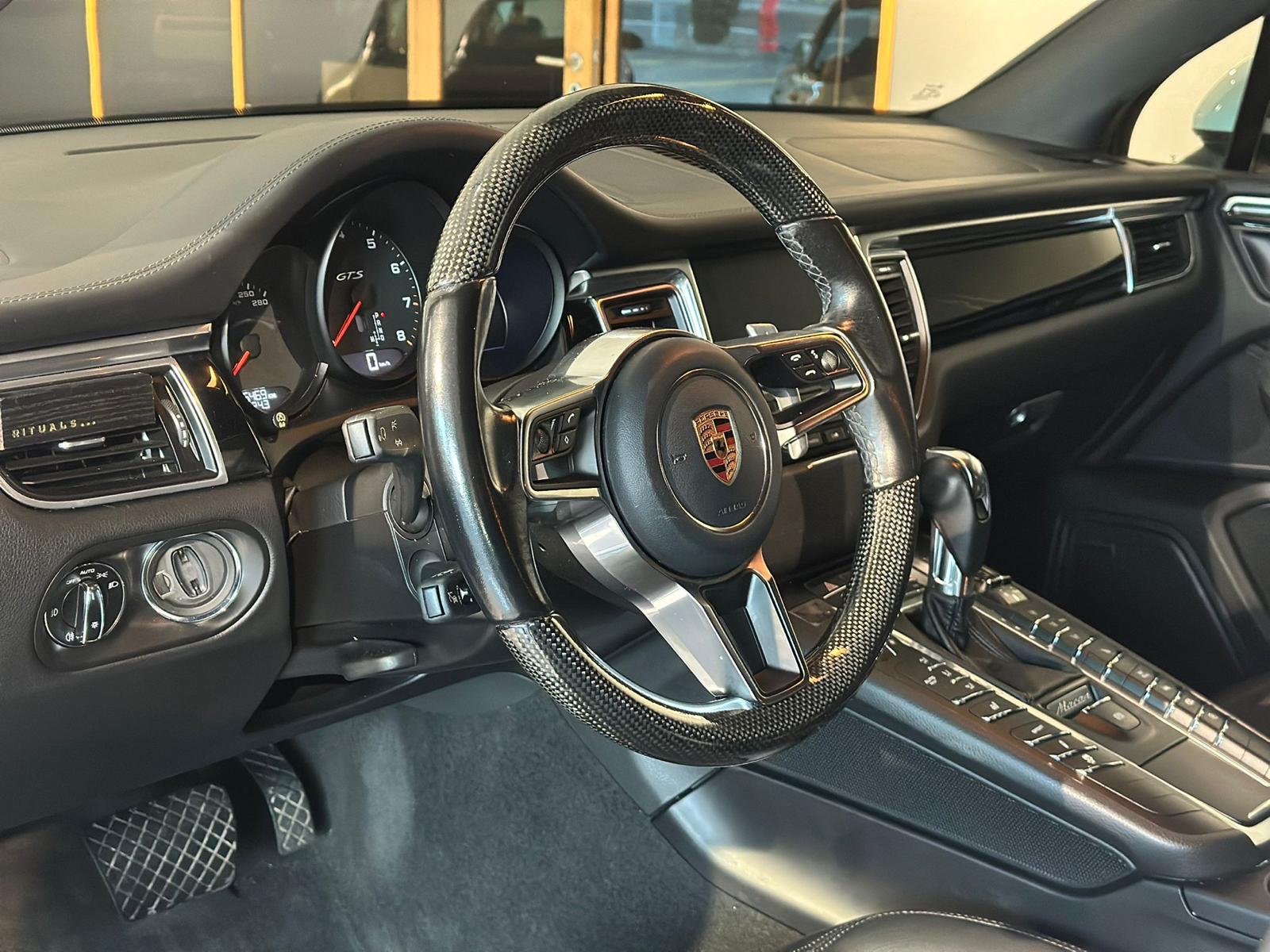 PORSCHE Macan GTS PDK-image-11