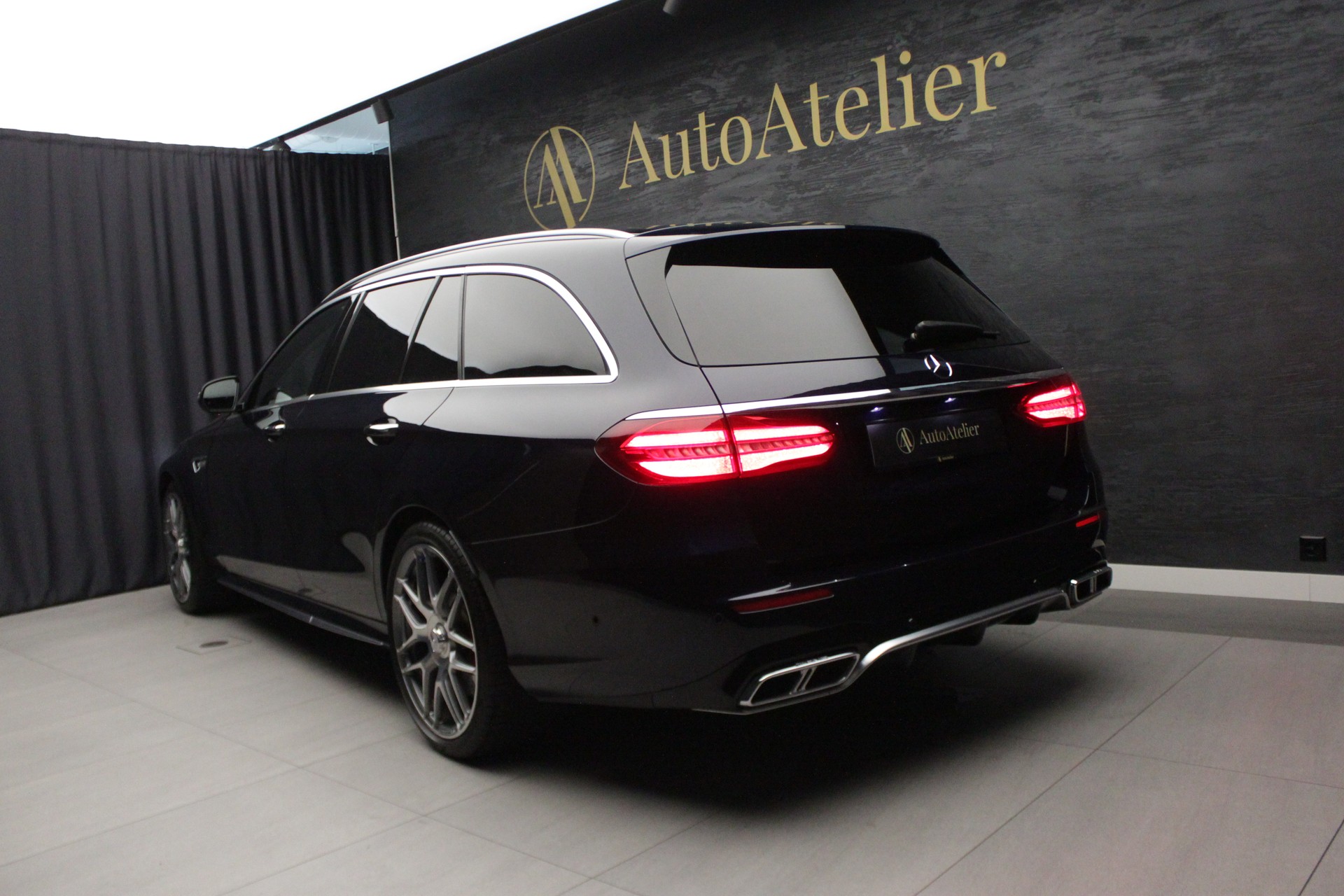MERCEDES-BENZ E 63 AMG S 4 Matic 9G-Tronic-image-10