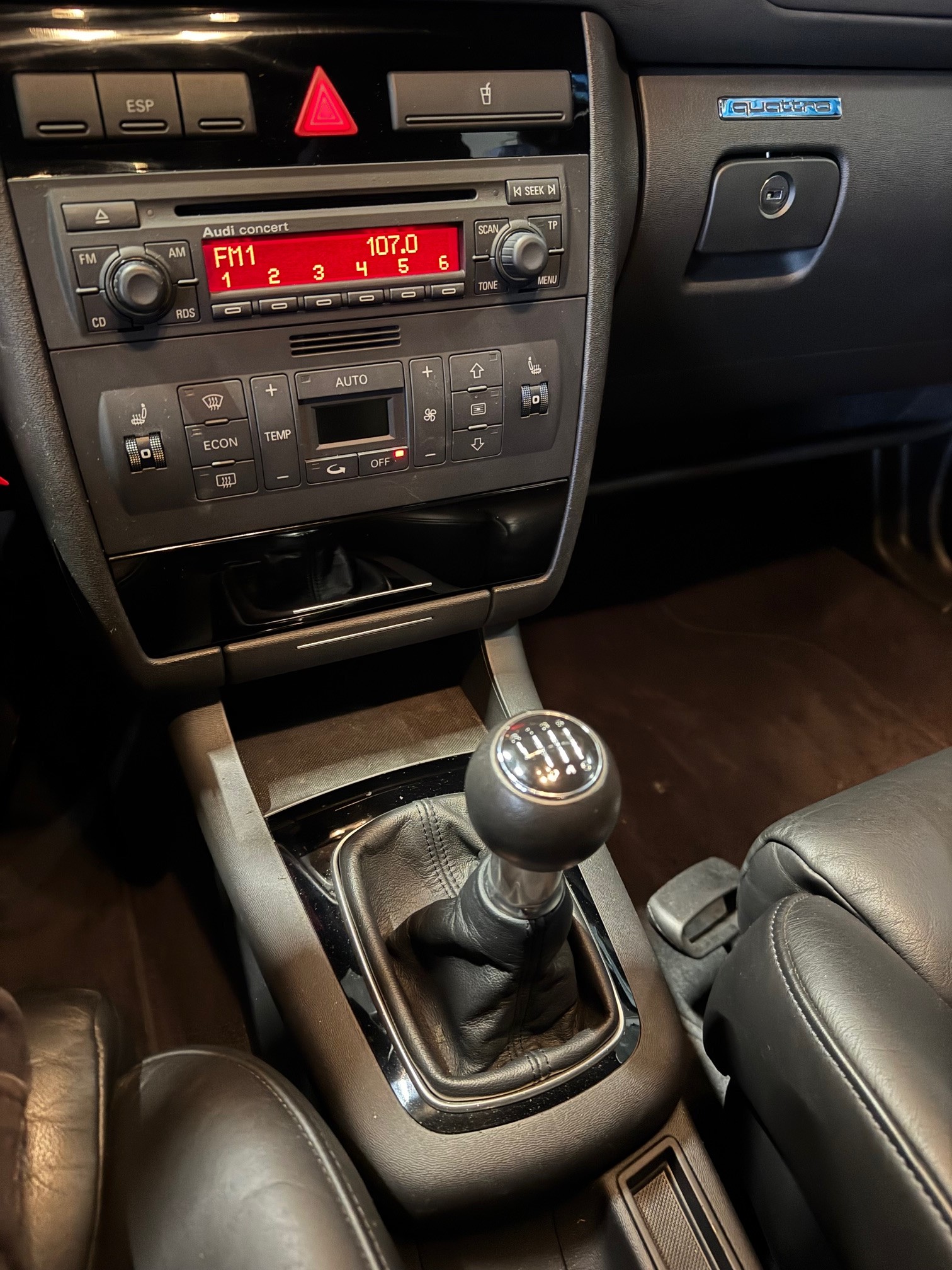AUDI S3 quattro *46000kil - CH VHC*-image-10