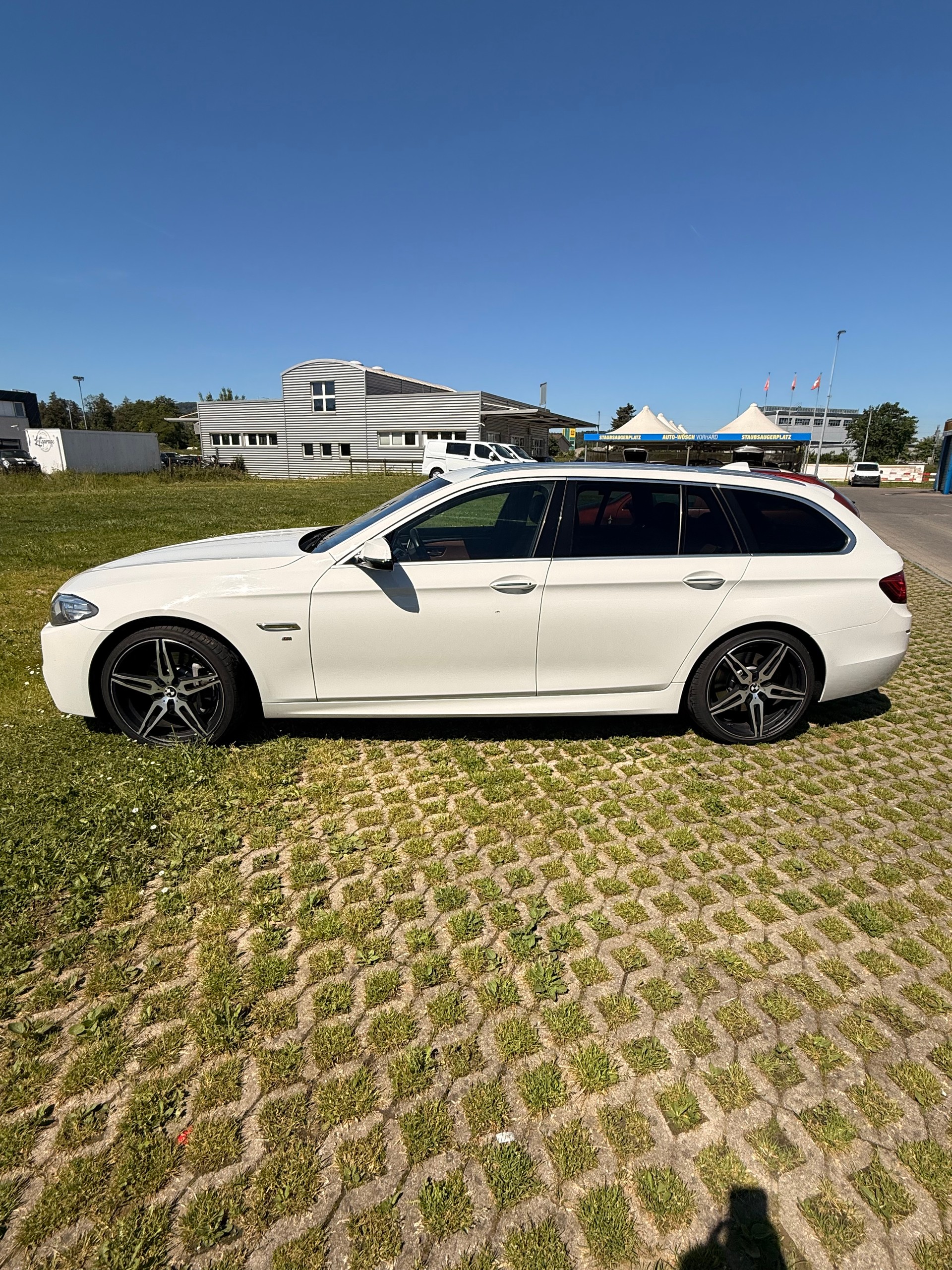 BMW 530d xDrive-image-1