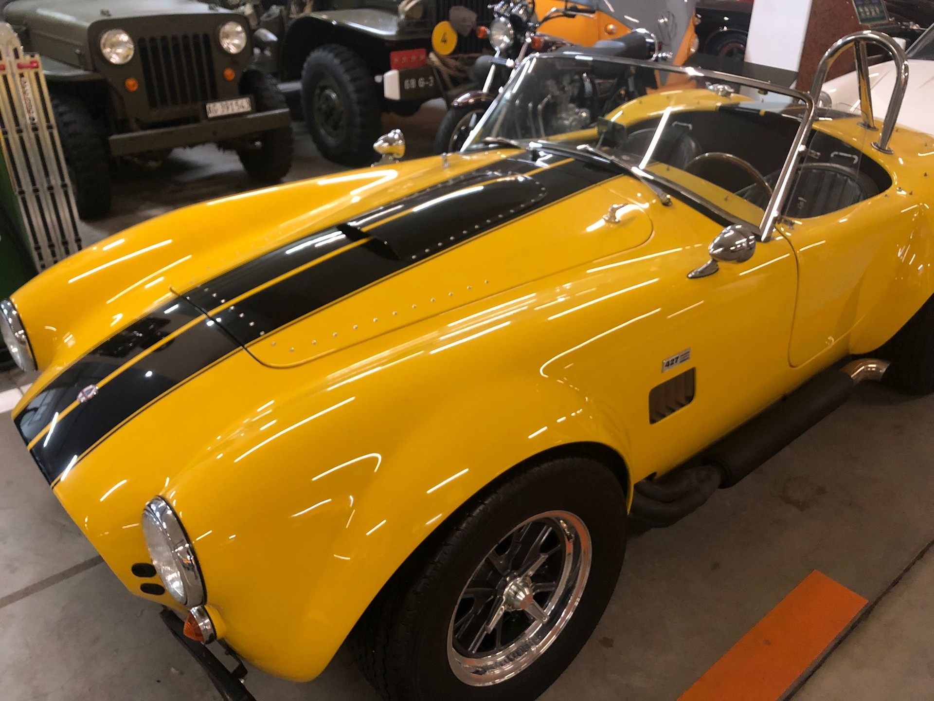 AC Cobra Shamrock-image-9