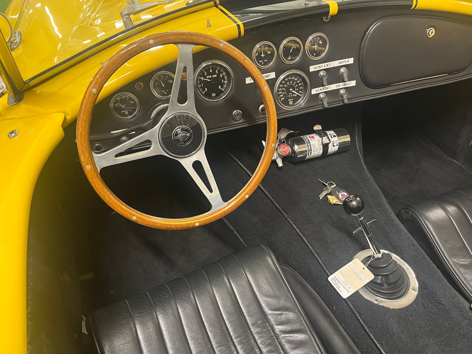 AC Cobra Shamrock-image-1