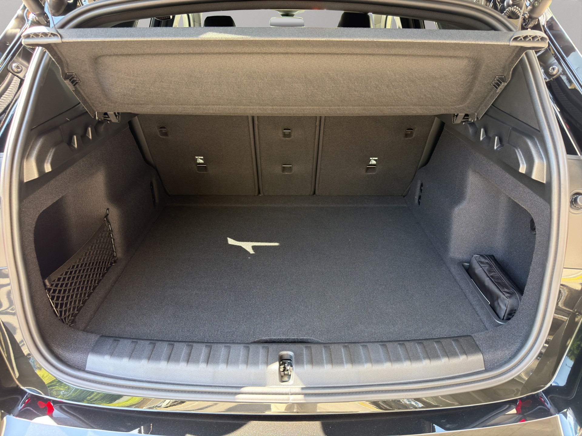 BMW X1 sDrive 20i 48V M Sport-image-18