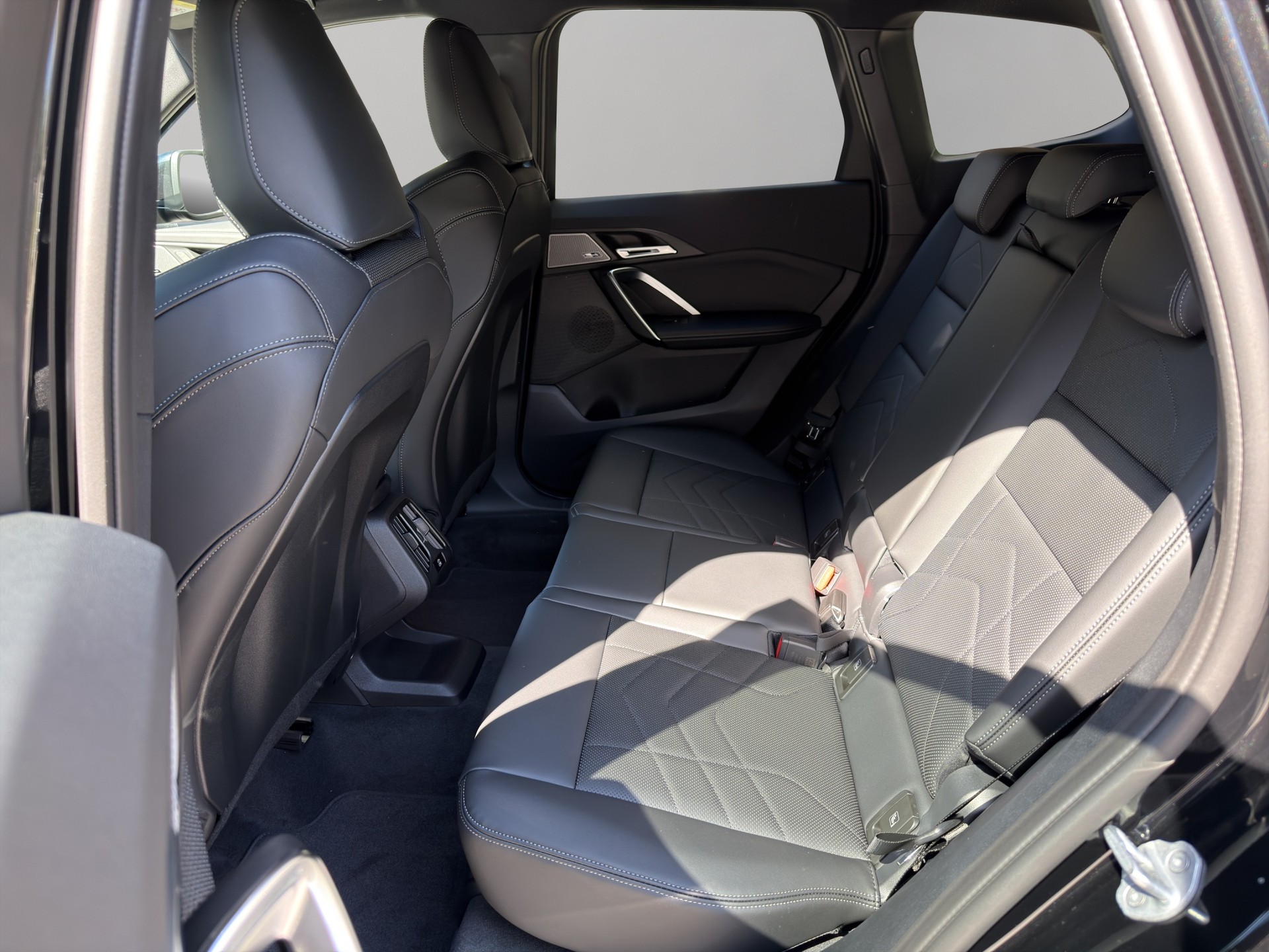 BMW X1 sDrive 20i 48V M Sport-image-17