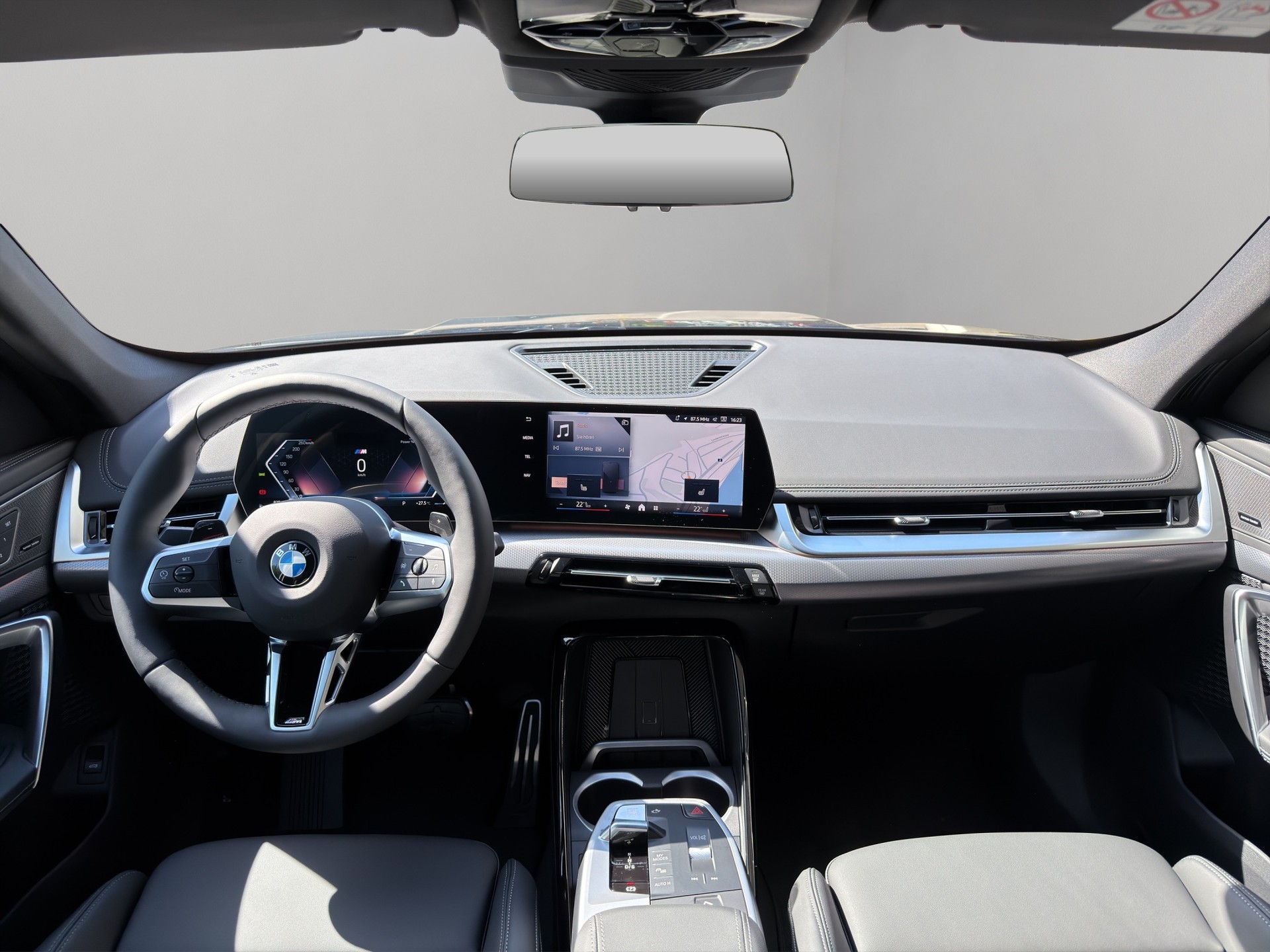 BMW X1 sDrive 20i 48V M Sport-image-14