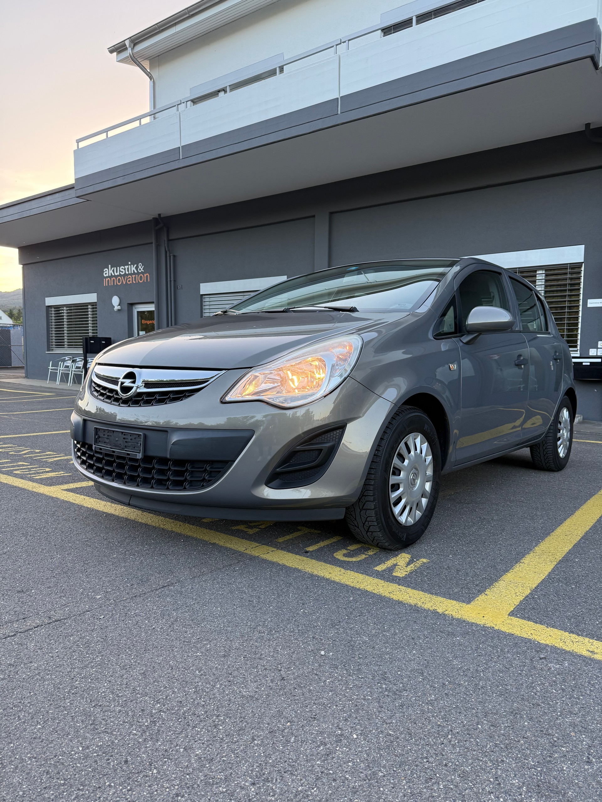 OPEL Corsa 1.2 TP Active Edition-image-9