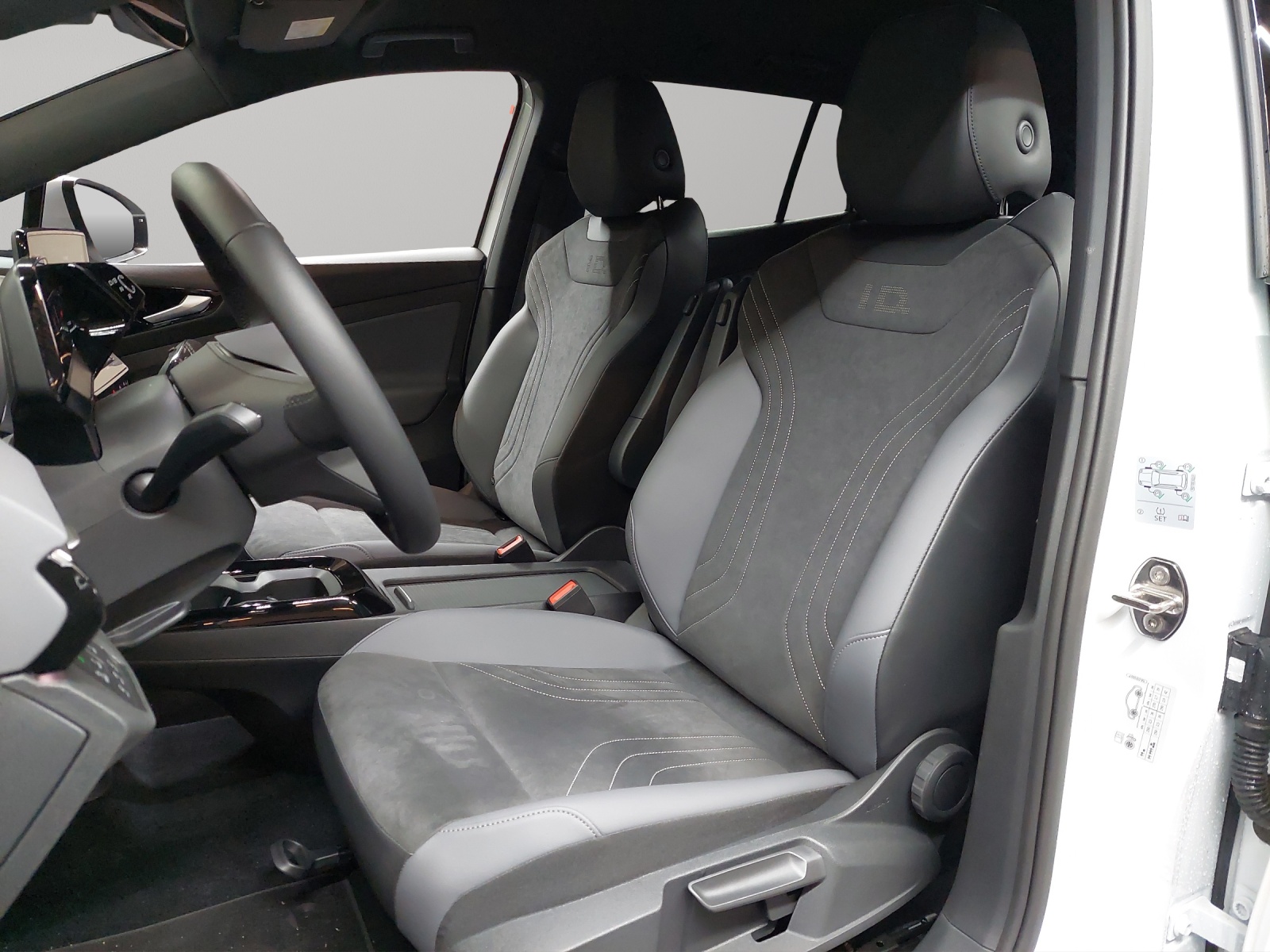 VW ID.4 Pro 77 kWh 4Motion-image-5