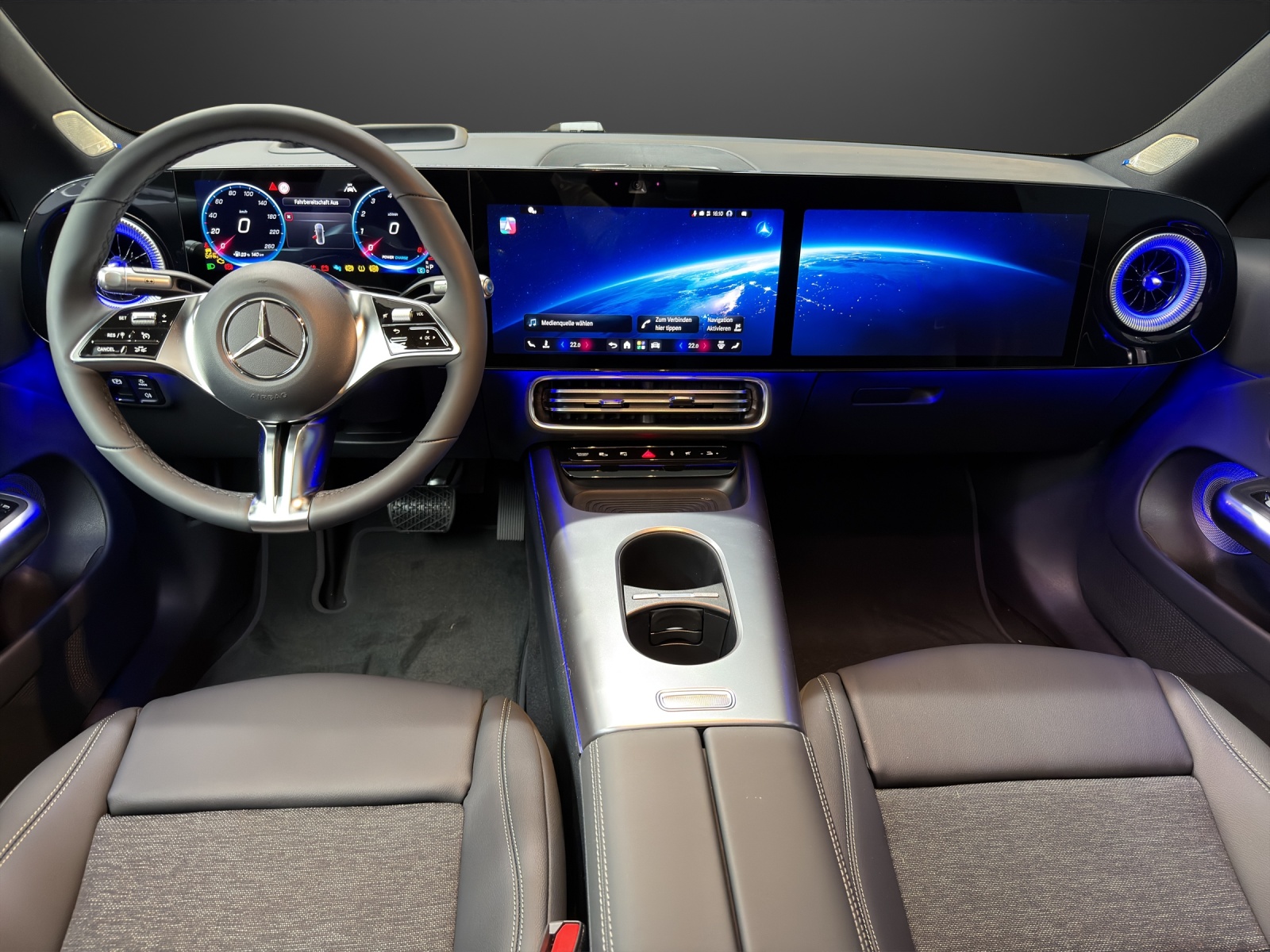MERCEDES-BENZ CLA 220 4MATIC Coupé-image-5