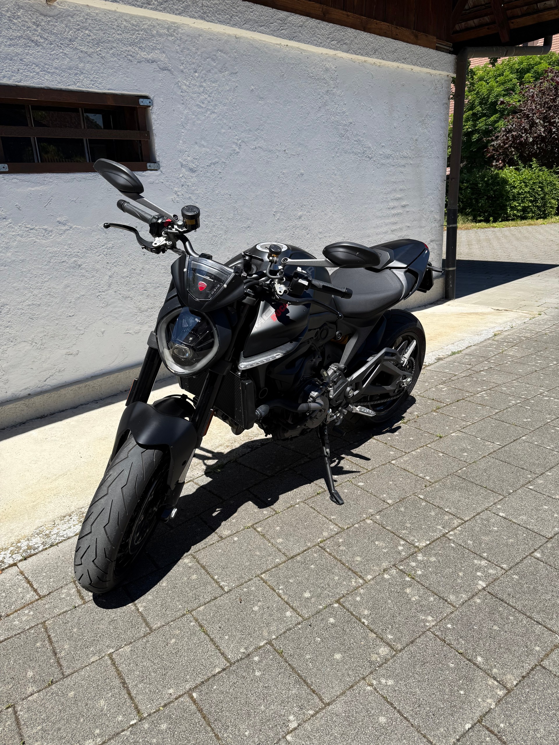 DUCATI Monster + 937 Dark Stealth (35kW)-image-0