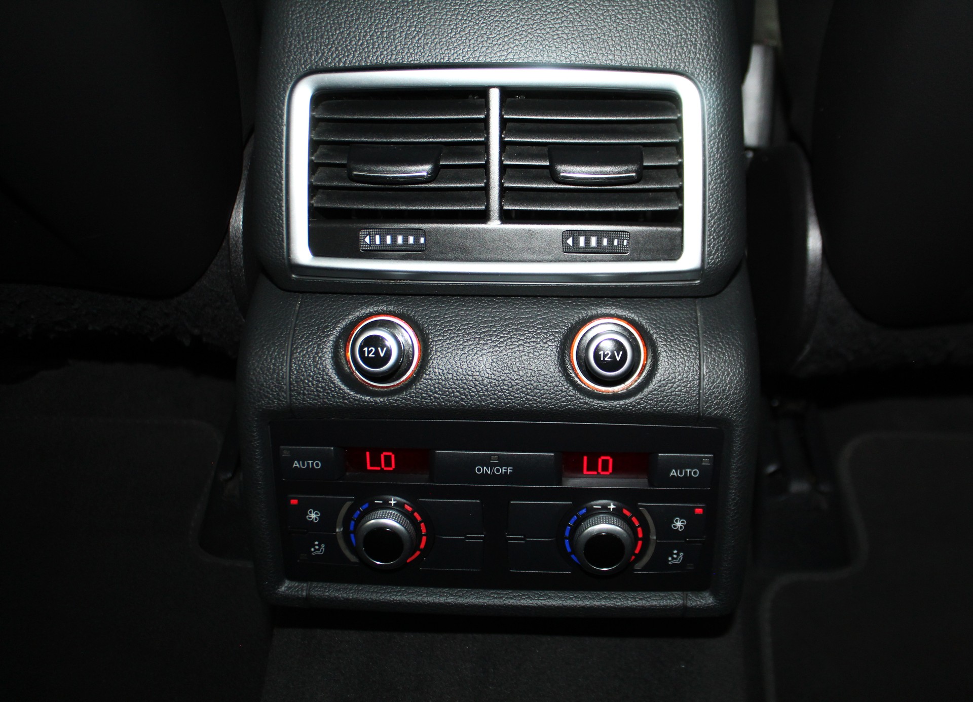 AUDI Q7 3.0 TFSI quattro tiptronic 6-Sitzplätze Version / CH-Fahrzeug-image-20