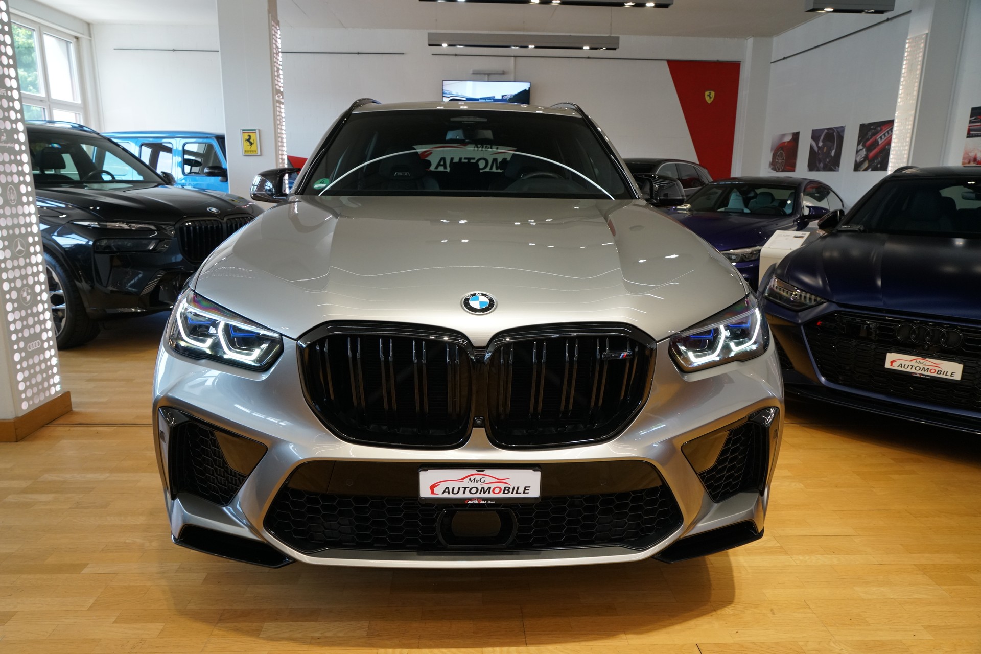 BMW X5M Competition Steptronic Competition-showroom-element-1