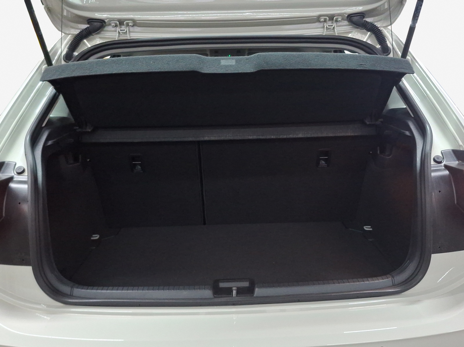 VW Polo 1.0 MPI Basis-image-12