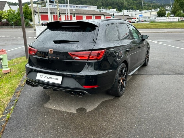 SEAT Leon ST 2.0TSI Cupra R 300 4 Drive DSG-showroom-element-1