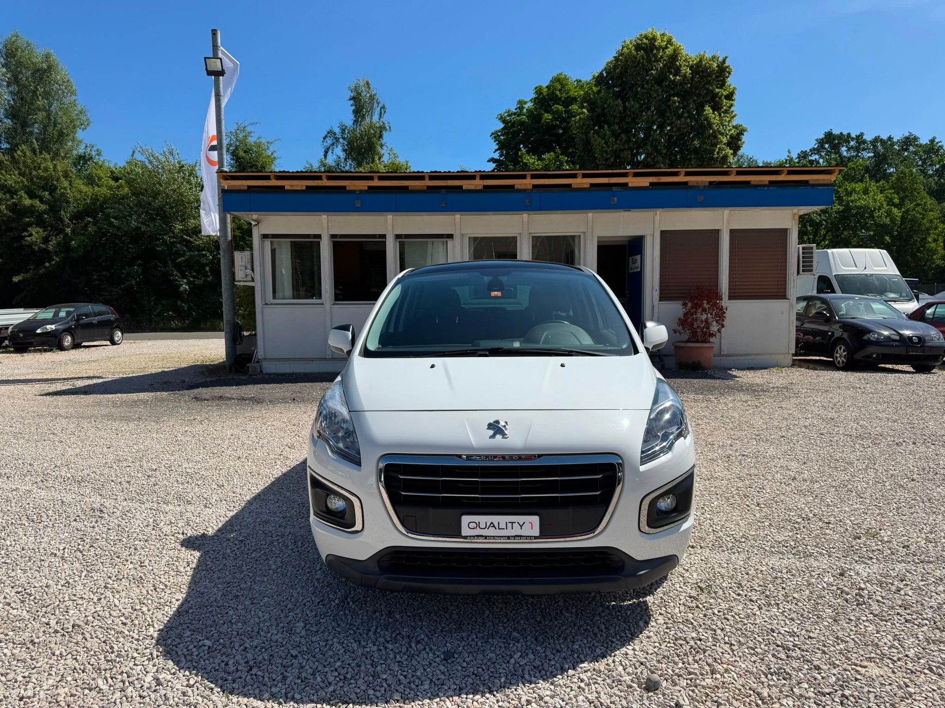 PEUGEOT 3008 1.2 Business Line