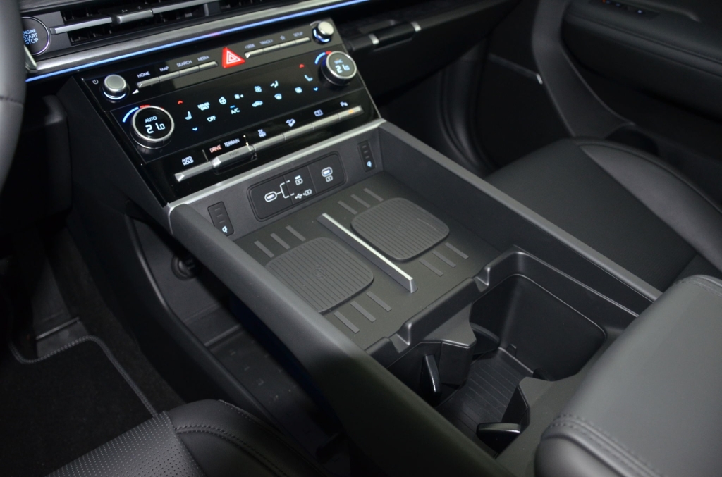HYUNDAI Santa Fe 1.6 PHEV Prestige Line 4WD-image-23