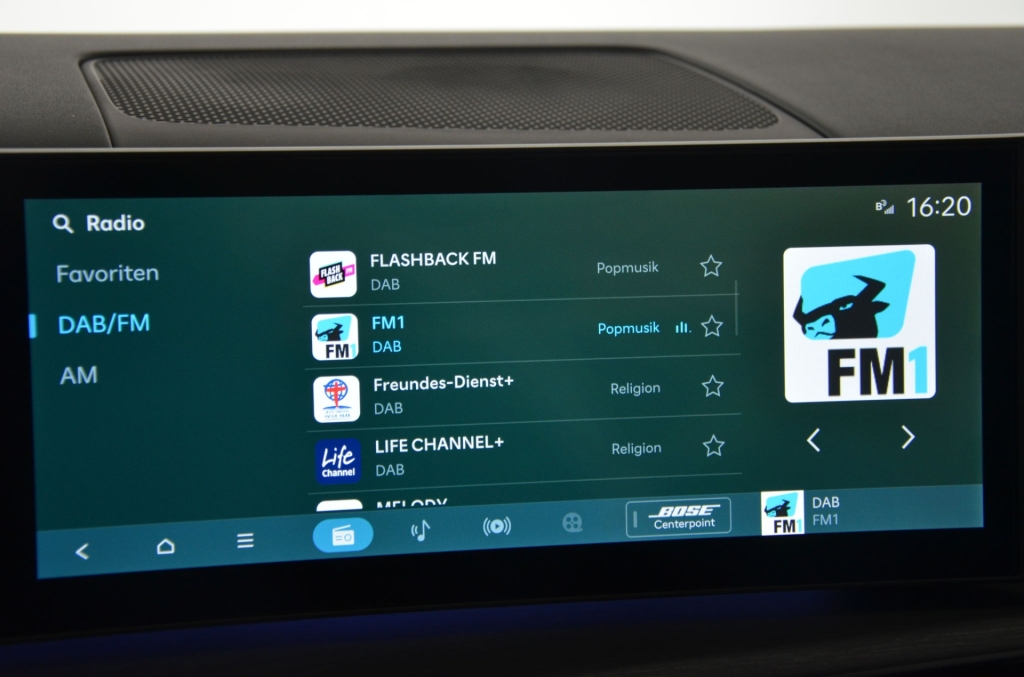 HYUNDAI Santa Fe 1.6 PHEV Prestige Line 4WD-image-17
