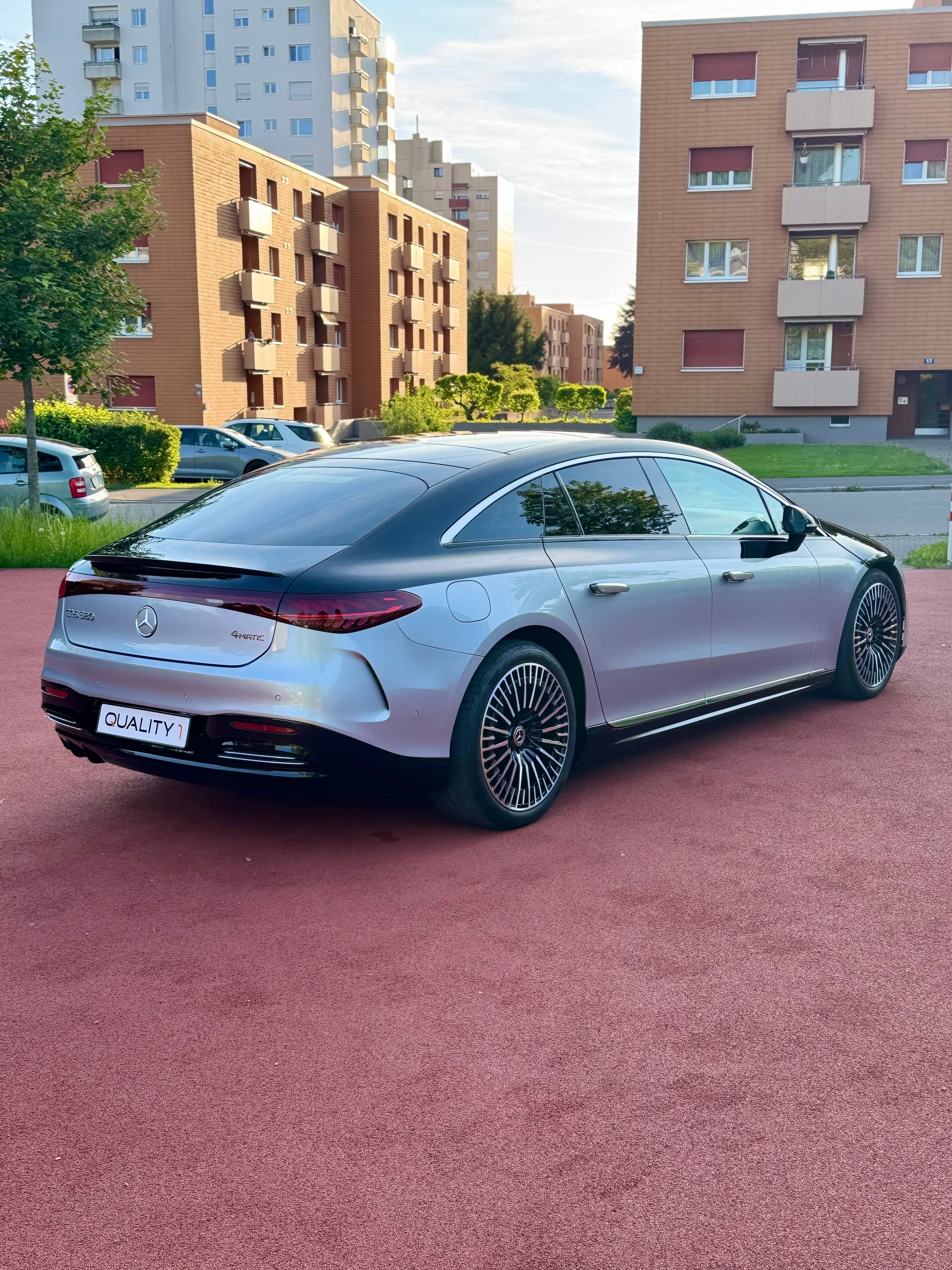 MERCEDES-BENZ EQS 580 4Matic Edition 1 Premium-Plus-Paket-image-4