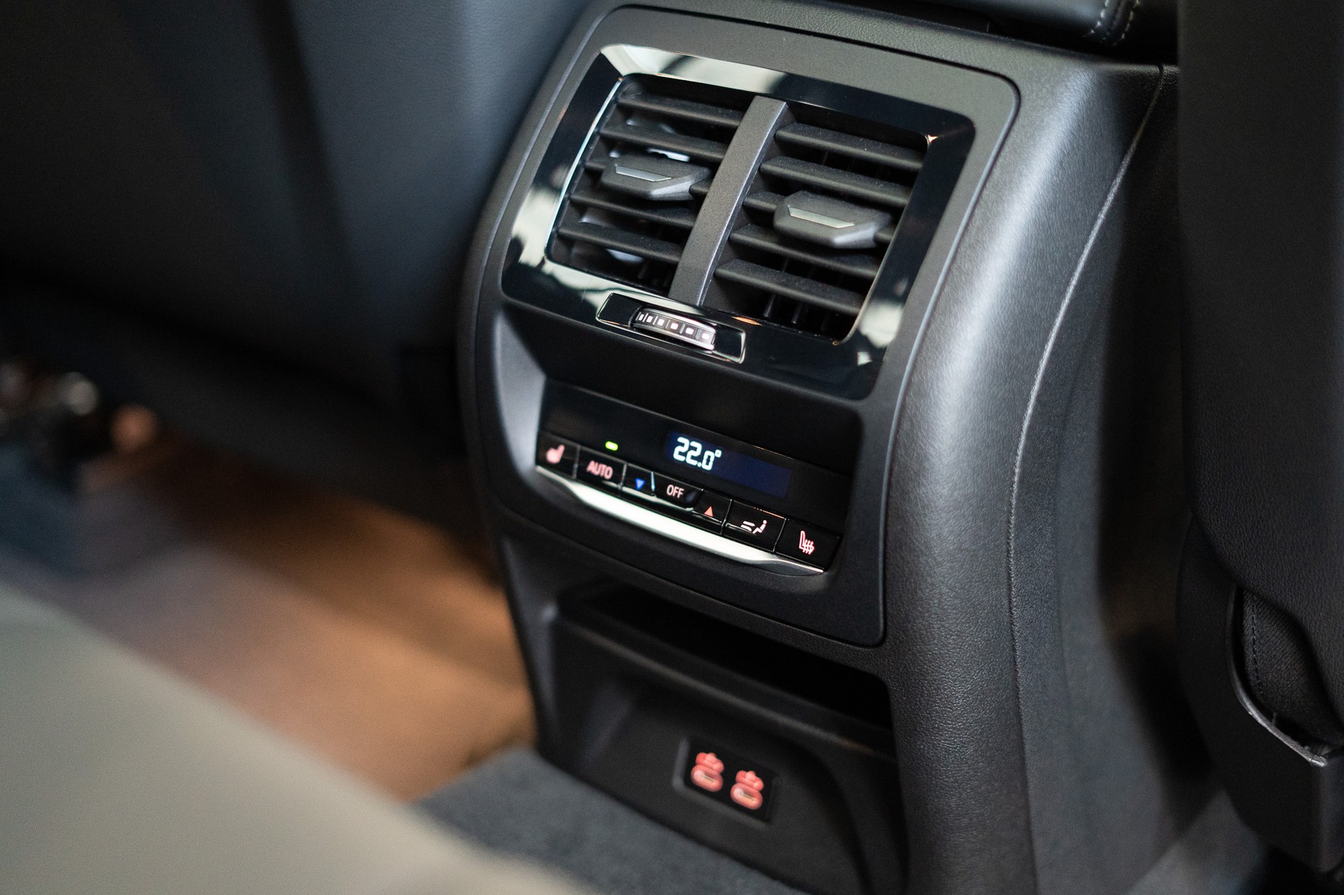 BMW X4 M Competition / HeadUp / Panorama / Rückfahrkamera /-image-15