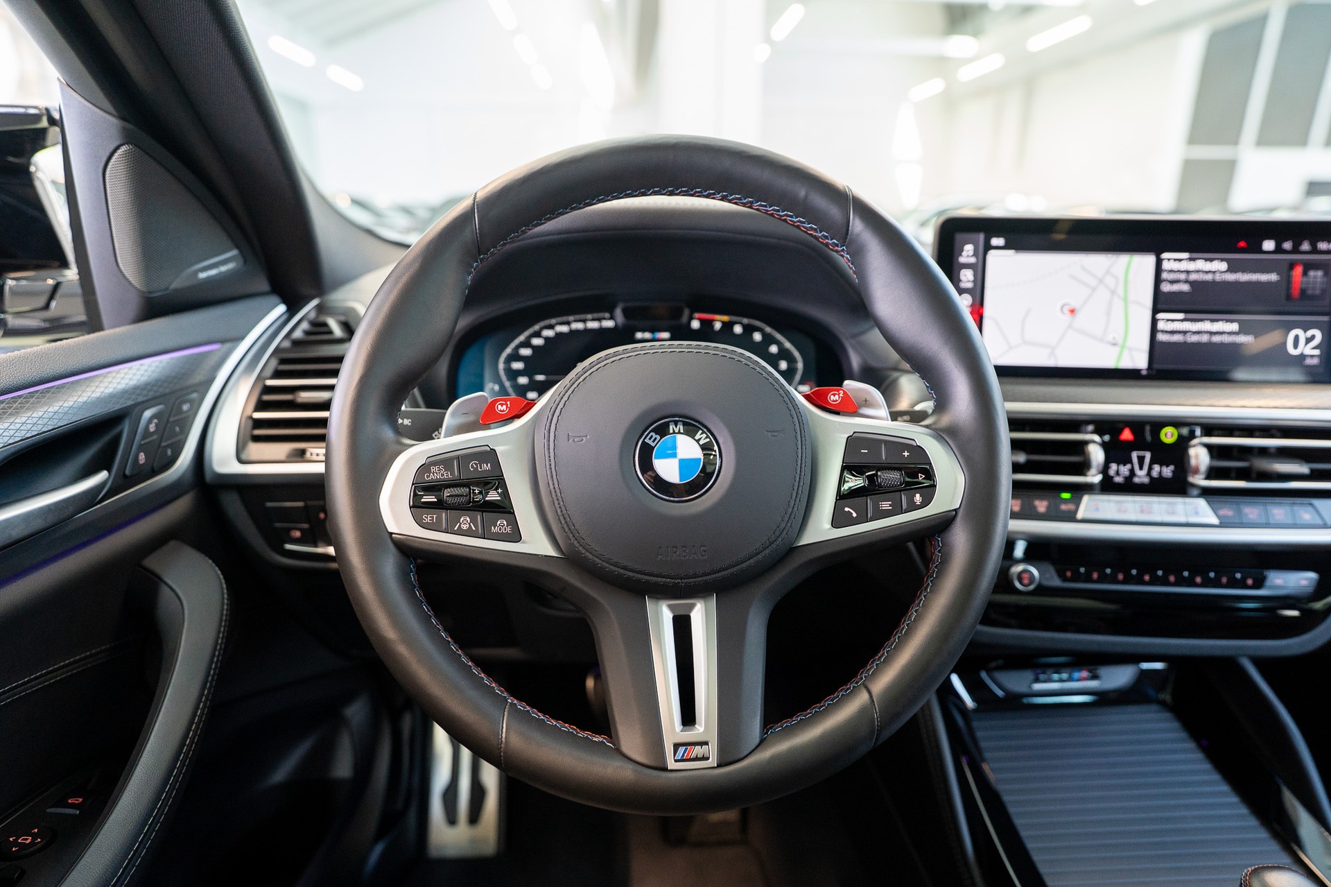 BMW X4 M Competition / HeadUp / Panorama / Rückfahrkamera /-image-19