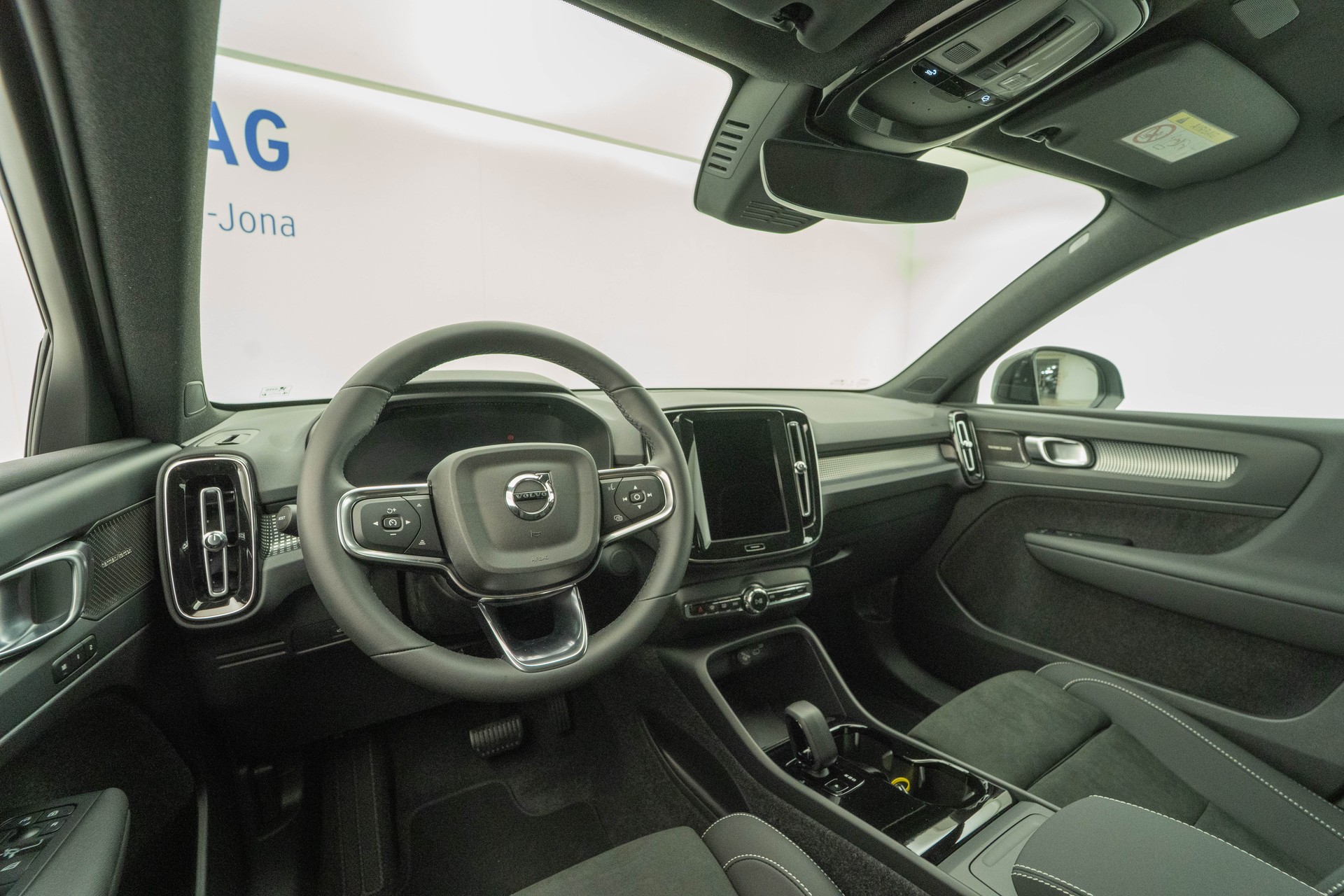 VOLVO EX40 Twin Performance Ultra AWD-image-6
