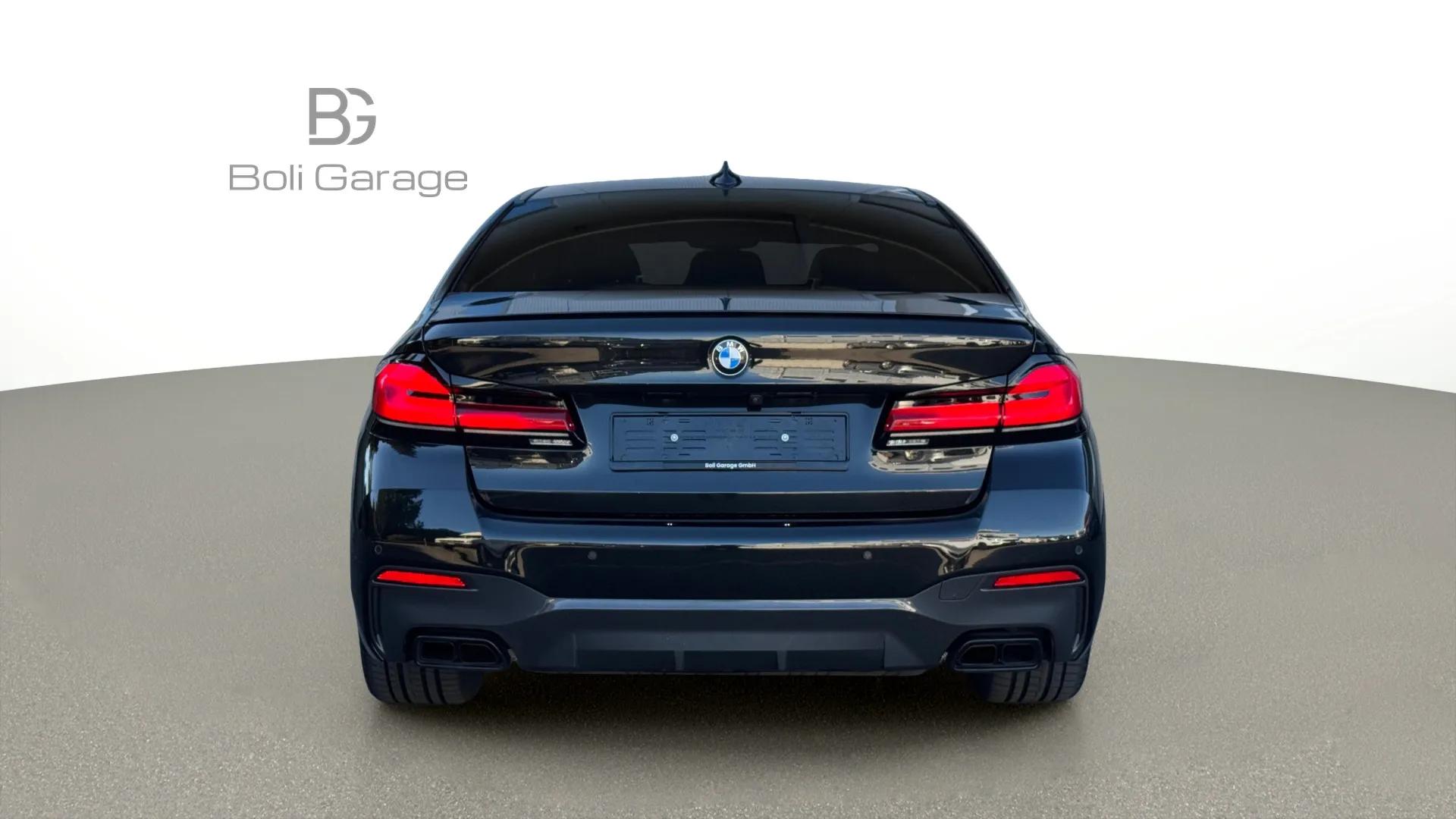 BMW M550i xDrive M Sport Pro Steptronic-showroom-element-3