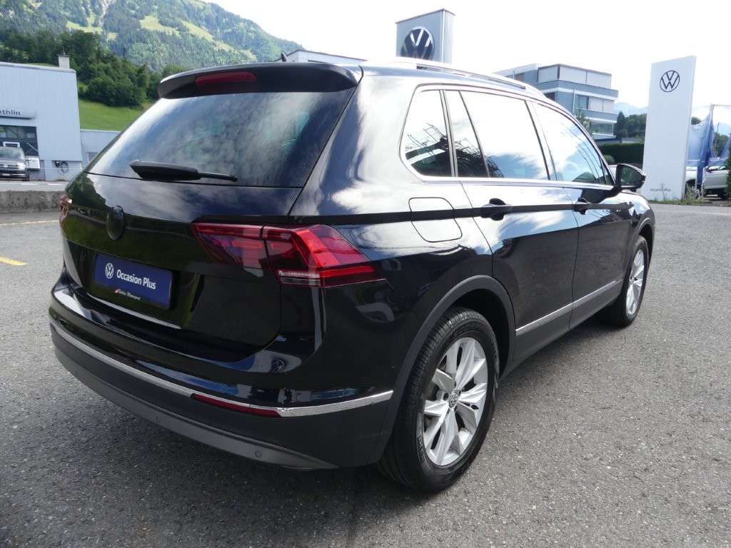 VW Tiguan 2.0TSI Highline 4Motion DSG-showroom-element-3