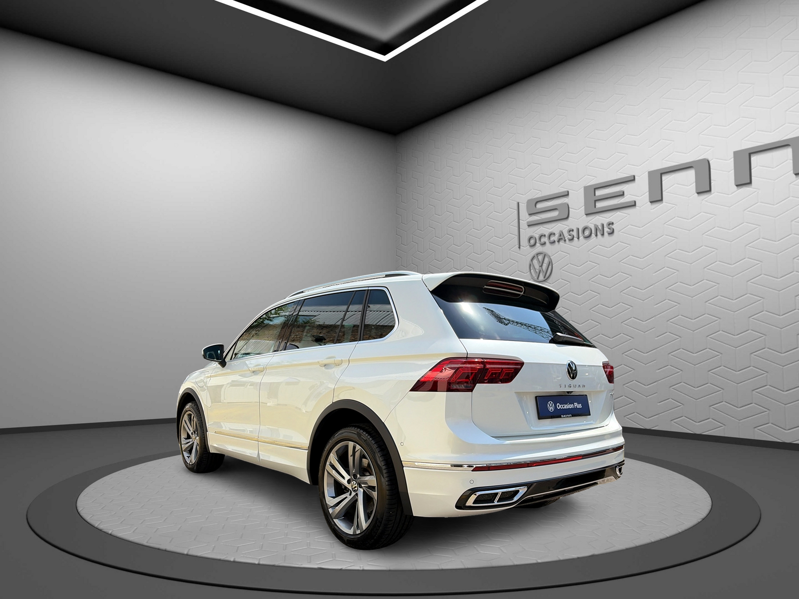 VW Tiguan 1.4TSI PHEV R-Line DSG-showroom-element-3
