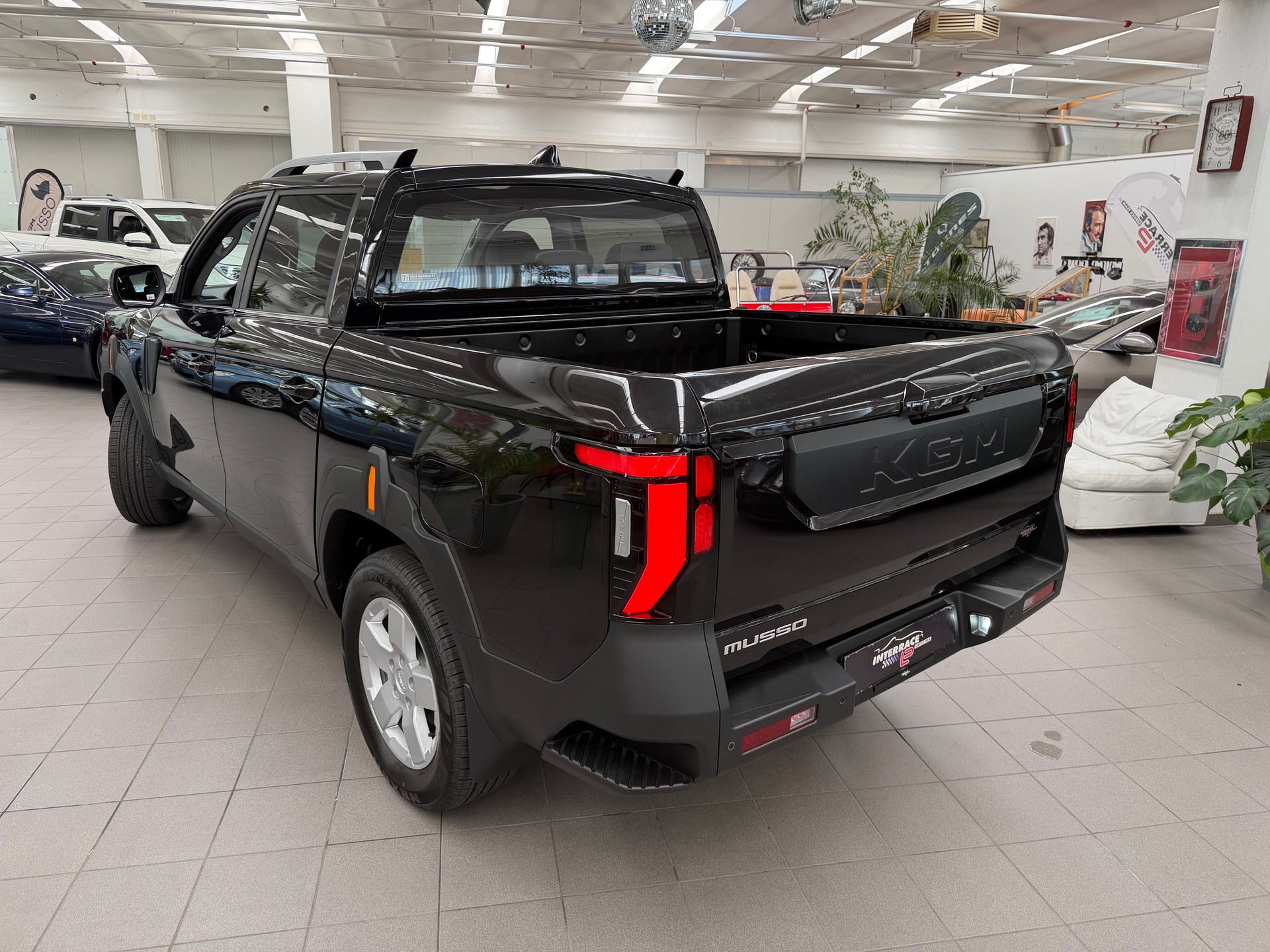 KGM-SsangYong Musso 2.2 Titanium 4WD A-image-4