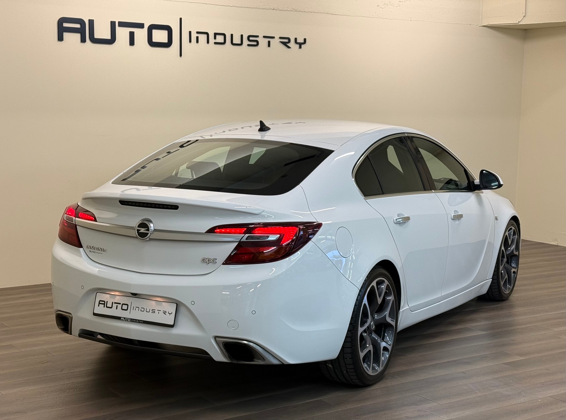 OPEL Insignia 2.8 Turbo OPC 4WD Automatic-showroom-element-3