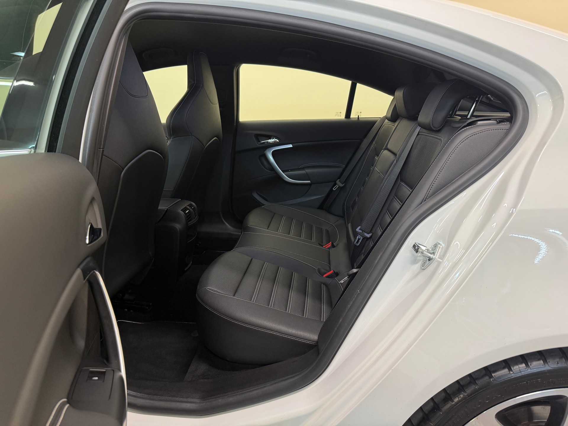 OPEL Insignia 2.8 Turbo OPC 4WD Automatic-image-21