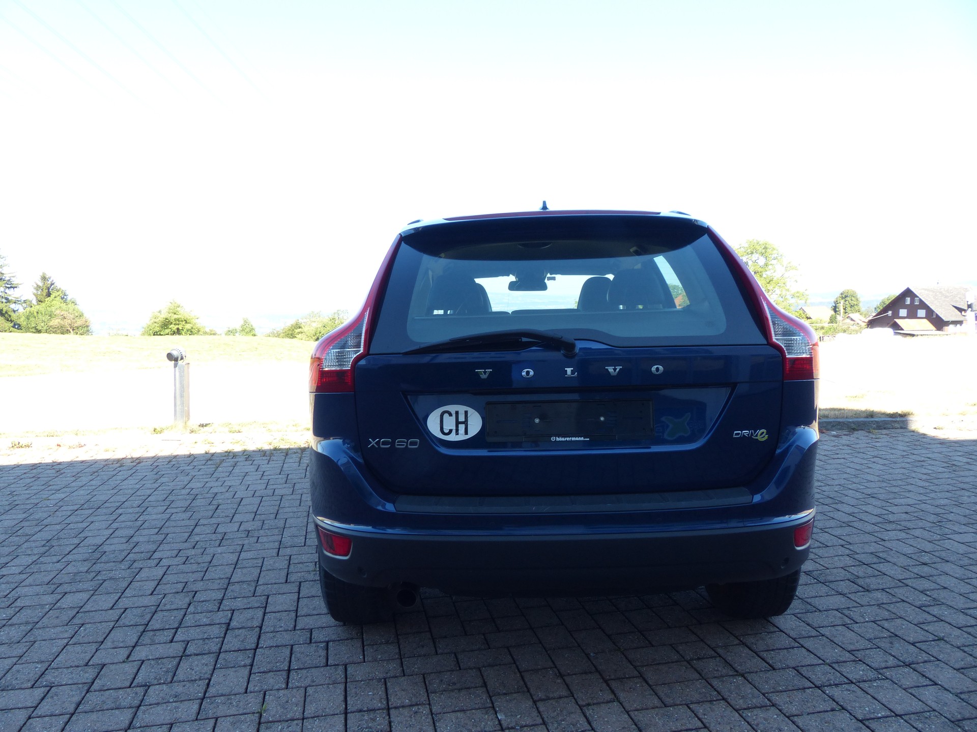 VOLVO XC60 D4 OceanRace-showroom-element-3