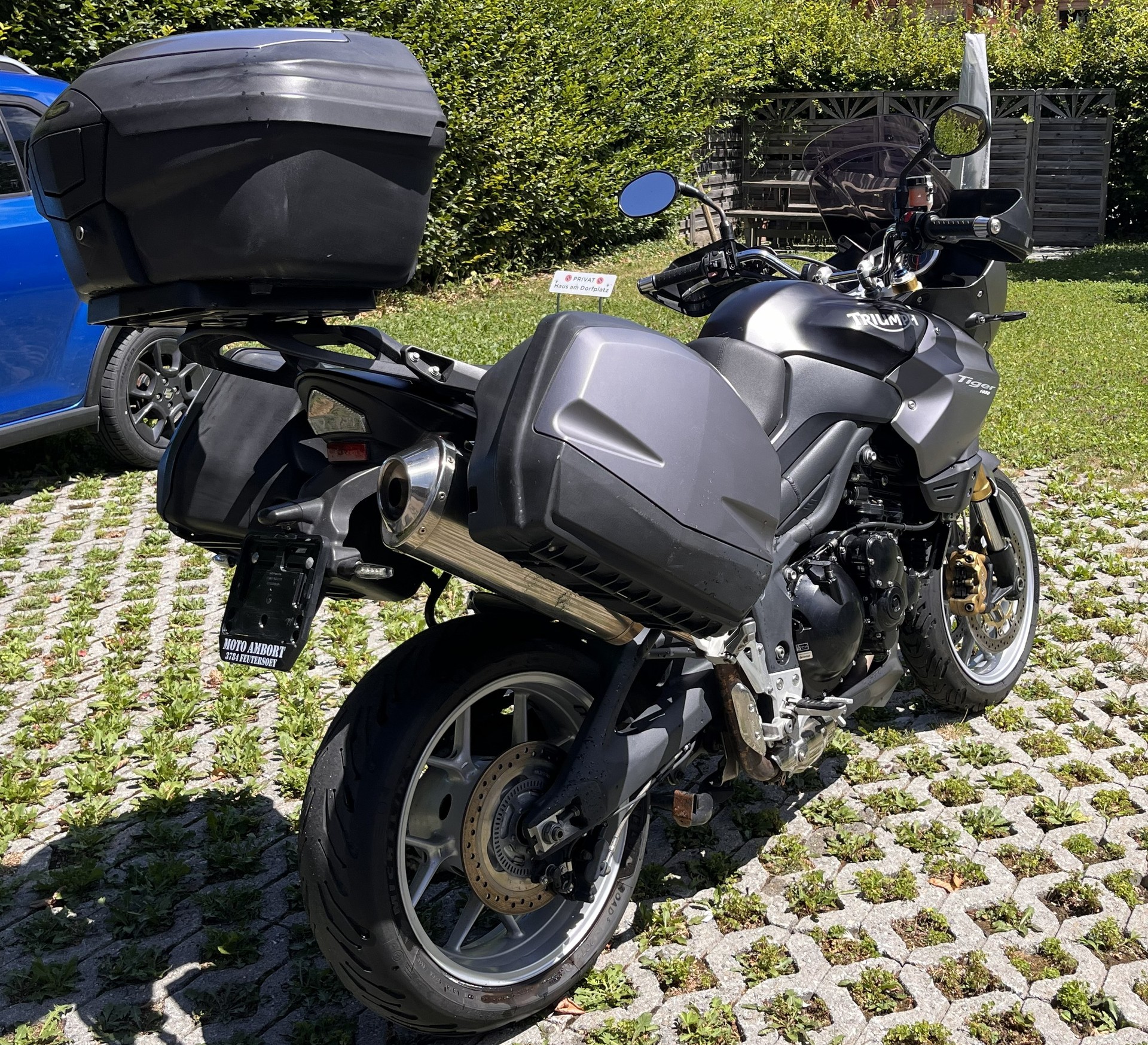 TRIUMPH Tiger 1050 ABS SE-image-2