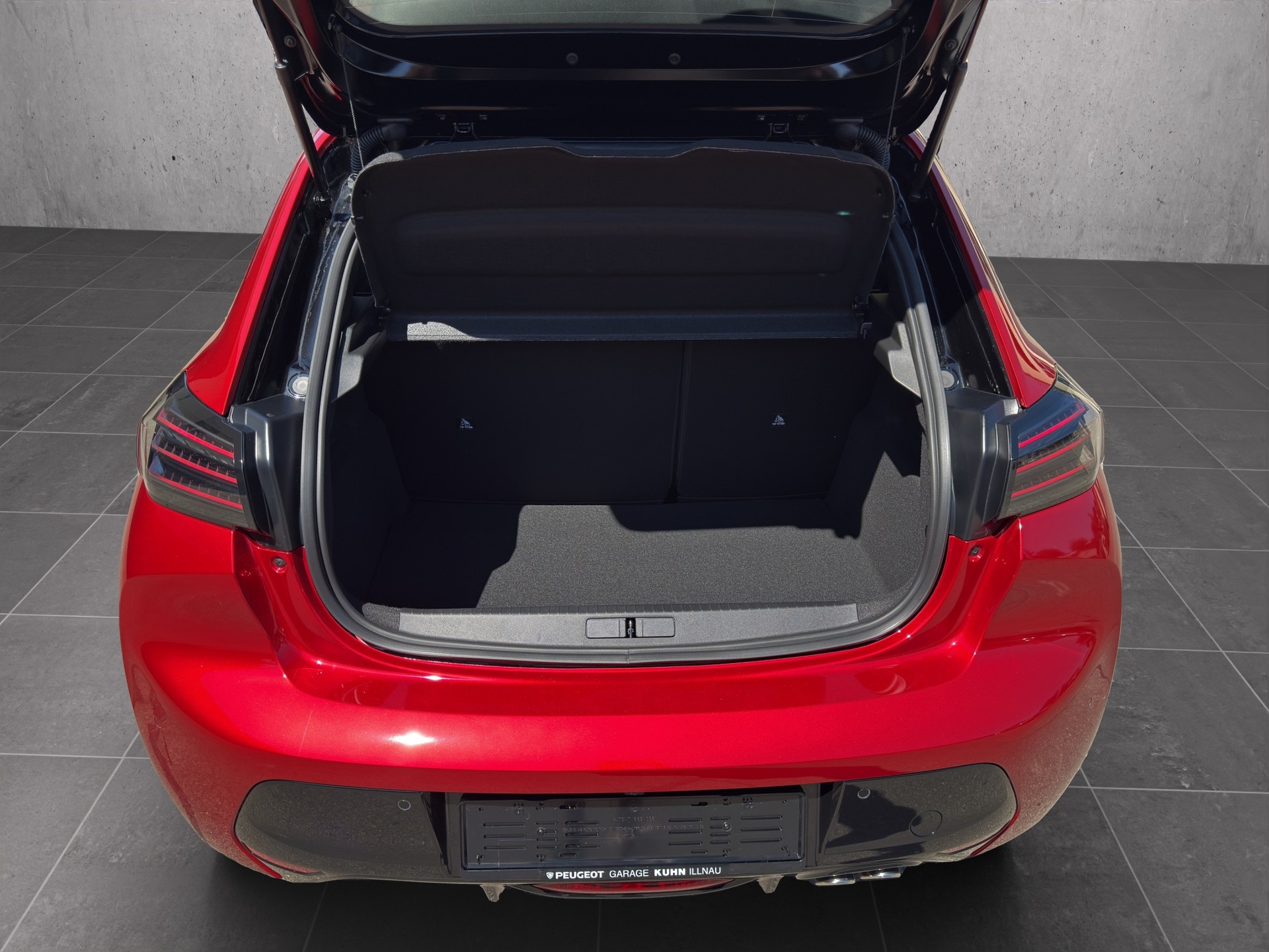 PEUGEOT 208 1.2 Hybrid 145 GT Exclusive-image-18