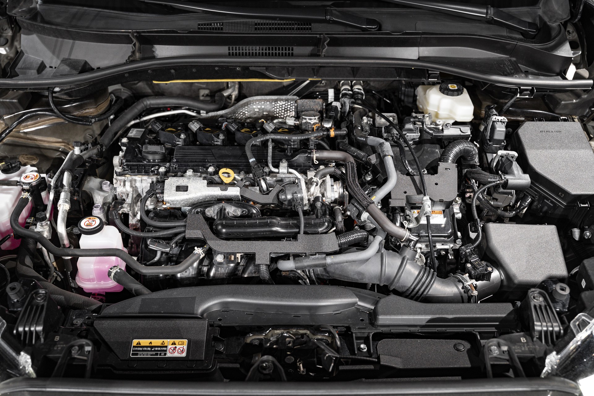 TOYOTA Corolla Cross 2.0 4WD e-CVT-image-23