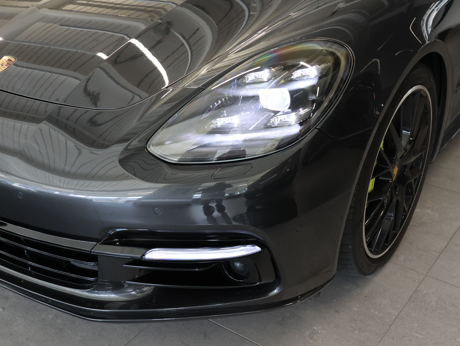 PORSCHE Panamera 4 E-Hybrid Sport Turismo PDK *Porsche Approved bis 03.2027* *Hinterachslenkung* *Bose*-image-9