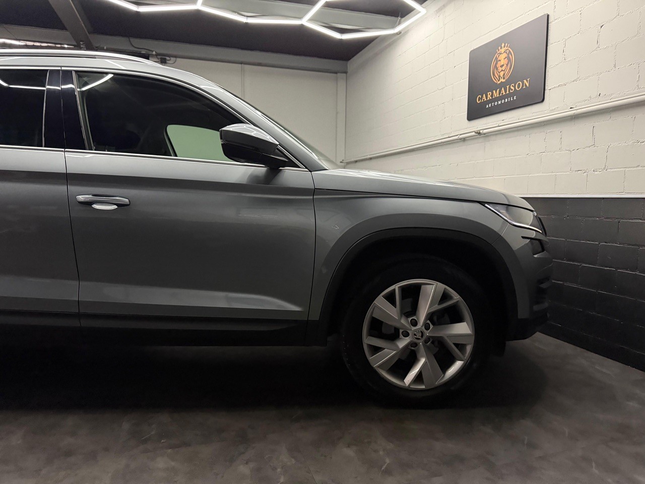 SKODA Kodiaq 1.5 TSI ACT Ambition | AHK 1.8T | Rückfahrkamera-image-9