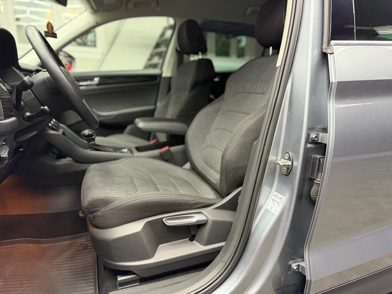 SKODA Kodiaq 1.5 TSI ACT Ambition | AHK 1.8T | Rückfahrkamera-image-17