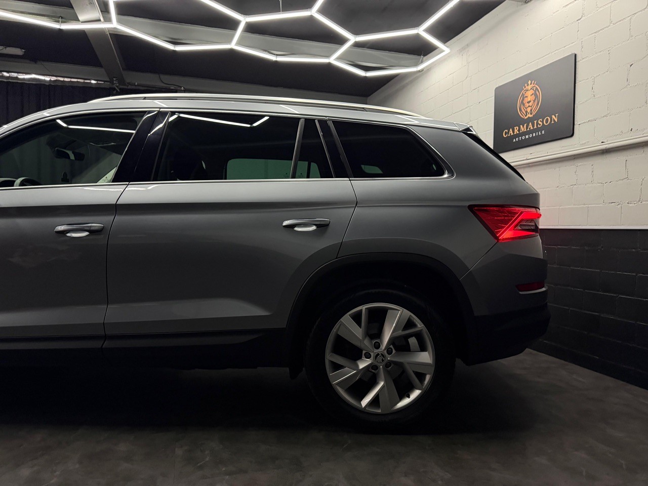 SKODA Kodiaq 1.5 TSI ACT Ambition | AHK 1.8T | Rückfahrkamera-showroom-element-3