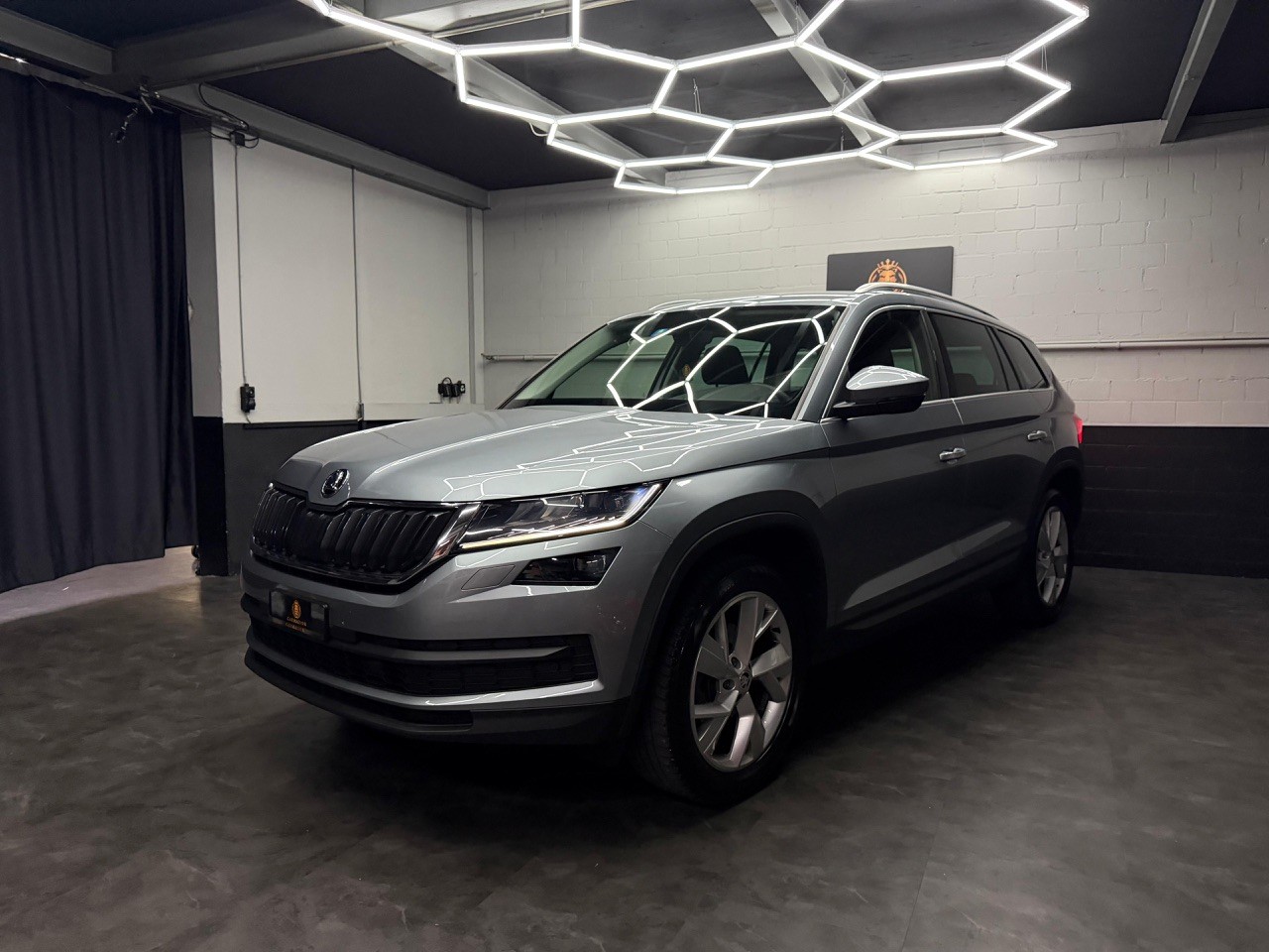 SKODA Kodiaq 1.5 TSI ACT Ambition | AHK 1.8T | Rückfahrkamera-showroom-element-2