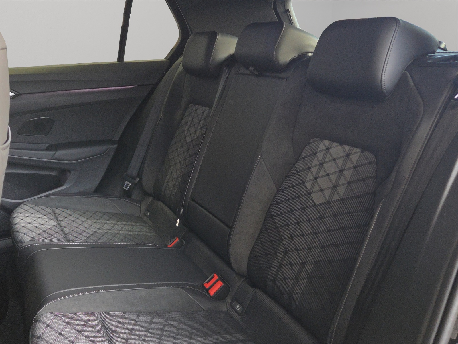 VW Golf 2.0 TSI R-Line DSG 4 Motion-image-8