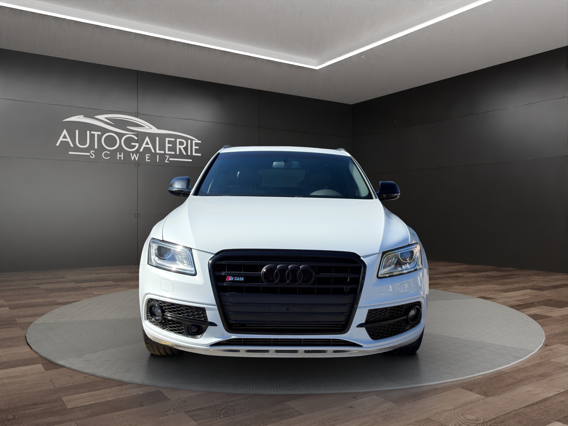 AUDI SQ5 3.0 TDI plus quattro | CH | Panorama | Black Paket | Rautensteppung Leder | DAB | B&O Sound | Kamera |-image-7