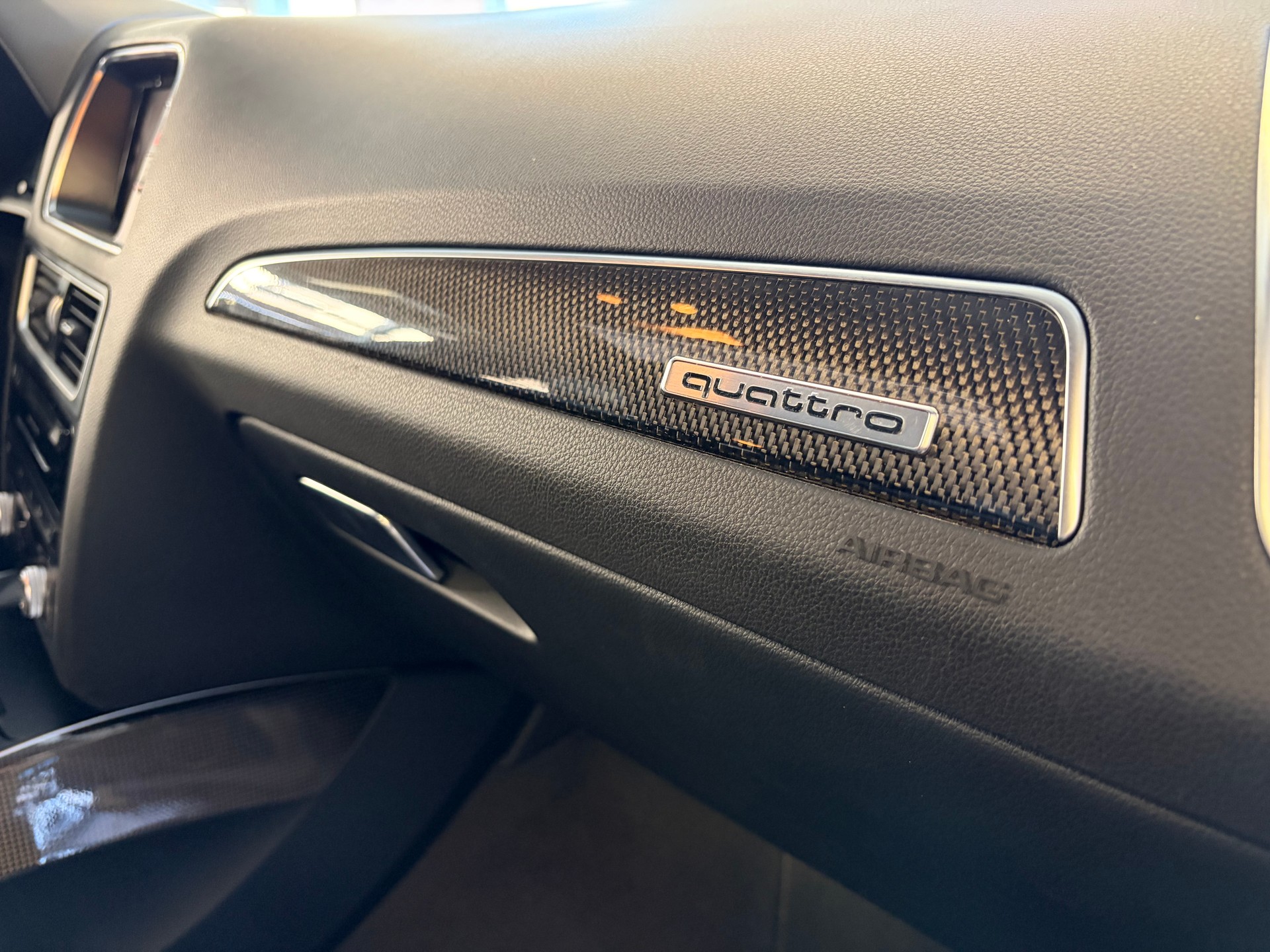 AUDI SQ5 3.0 TDI plus quattro | CH | Panorama | Black Paket | Rautensteppung Leder | DAB | B&O Sound | Kamera |-image-30