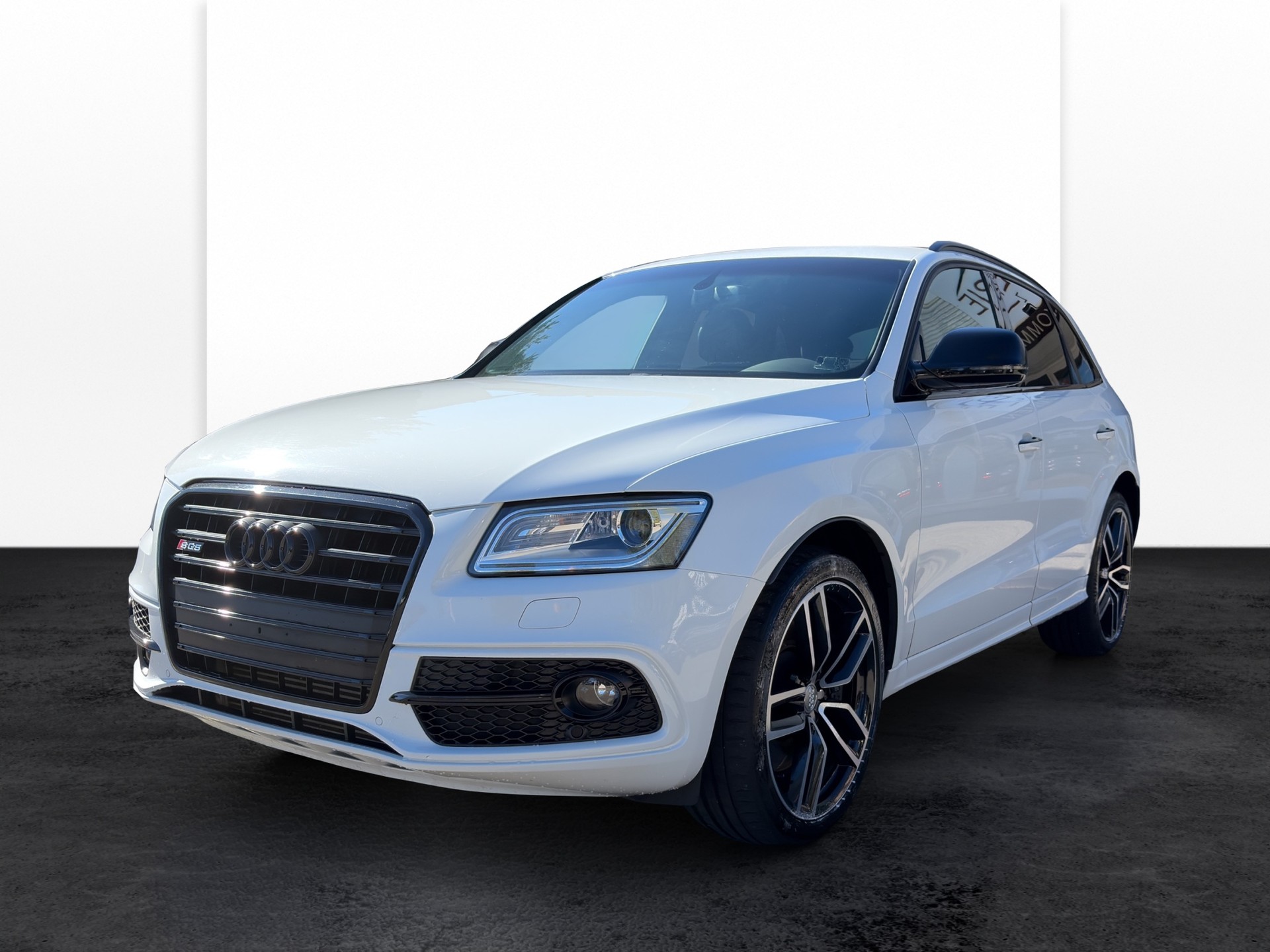 AUDI SQ5 3.0 TDI plus quattro | CH | Panorama | Black Paket | Rautensteppung Leder | DAB | B&O Sound | Kamera |