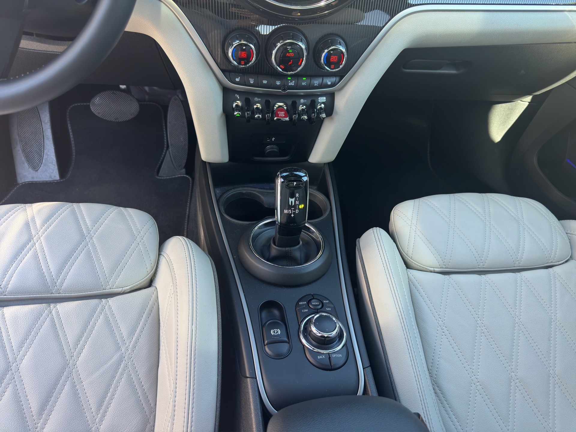 MINI Countryman Cooper S Trafalgar ALL4 Steptronic-image-12