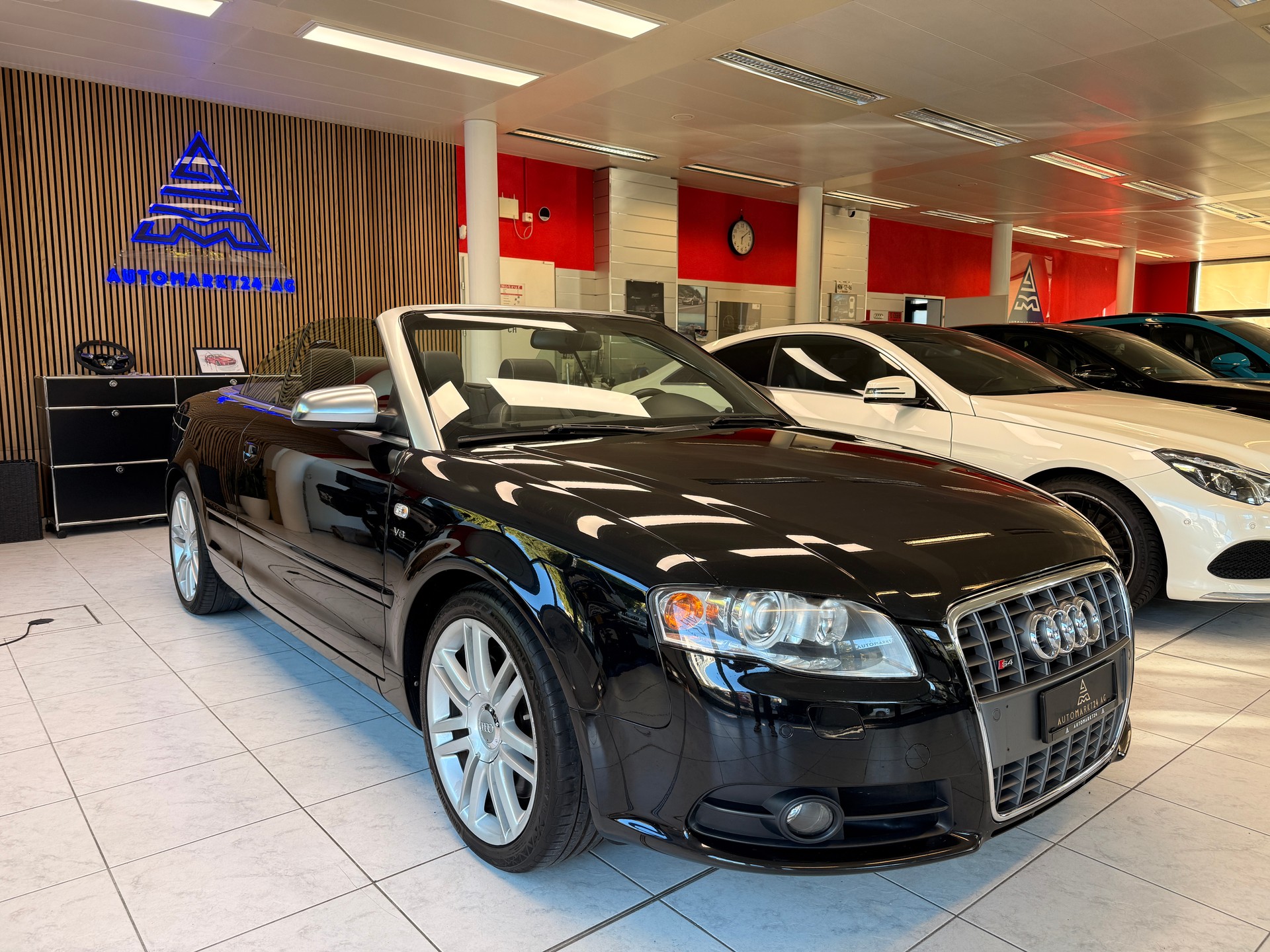 AUDI S4 Cabriolet 4.2 V8 quattro T-Tronic