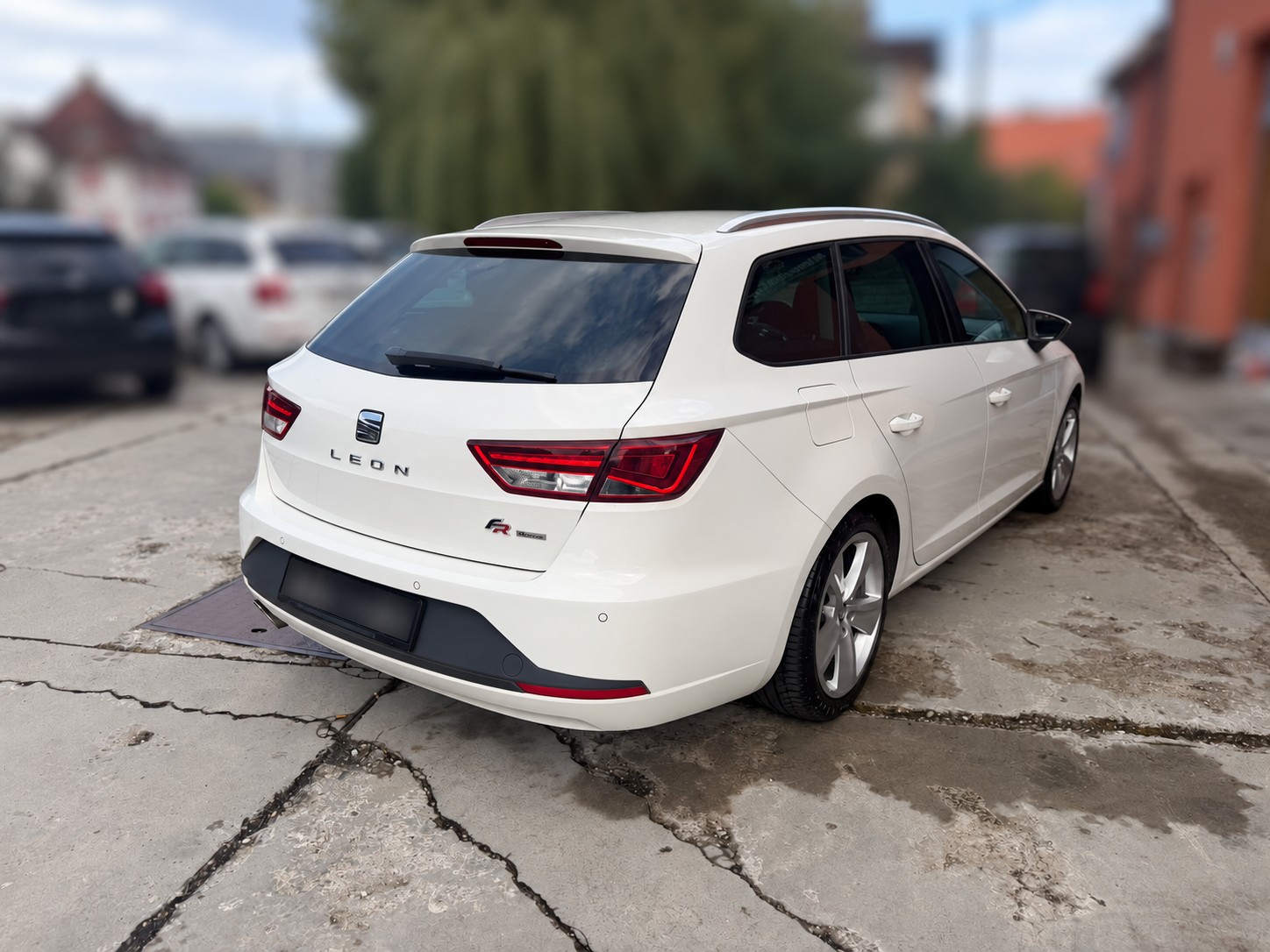 SEAT Leon ST 2.0 TDI FR 4Drive-image-4
